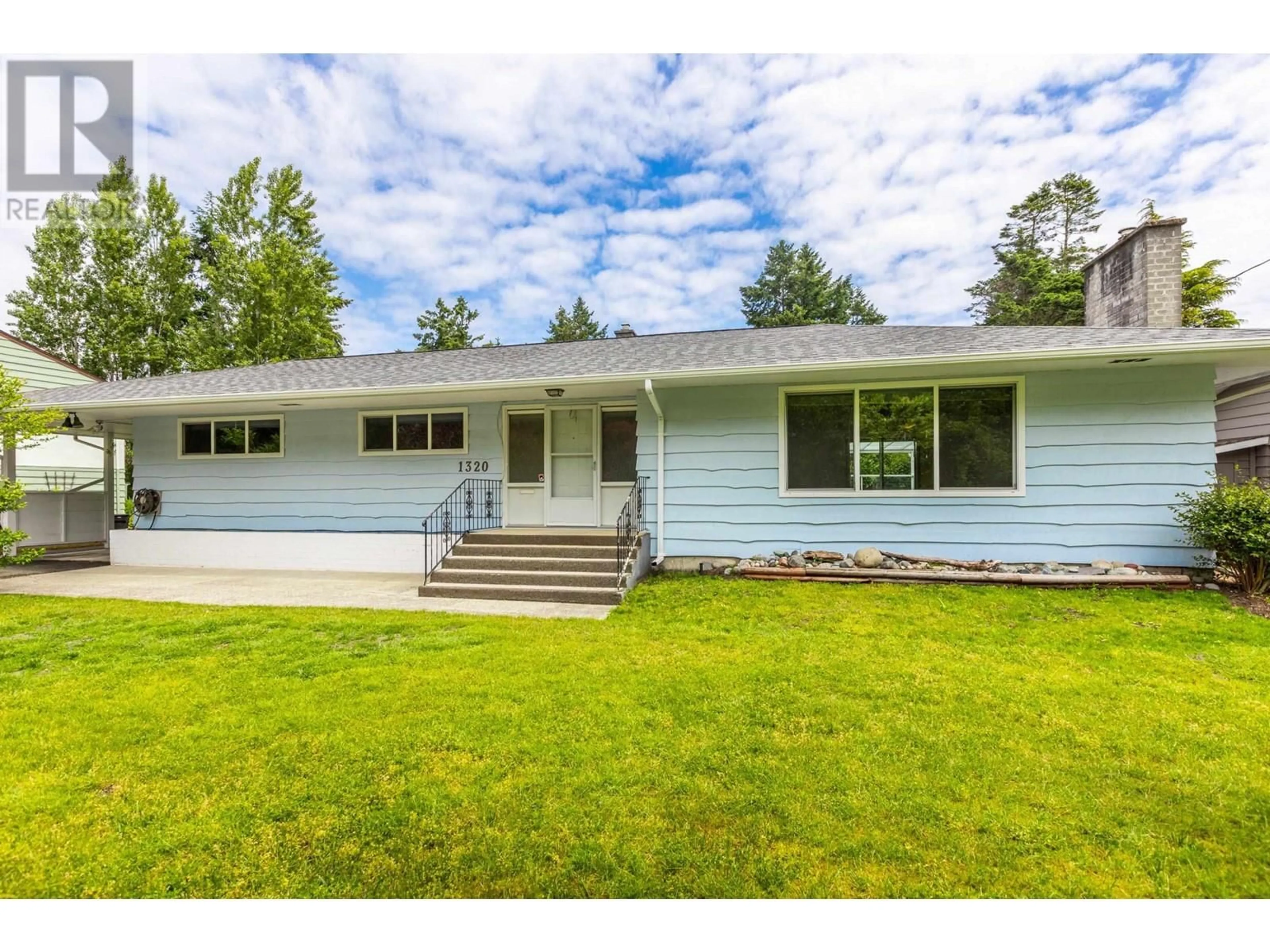 Home with vinyl exterior material, street for 1320 FARRELL AVENUE, Delta British Columbia V4L1V2