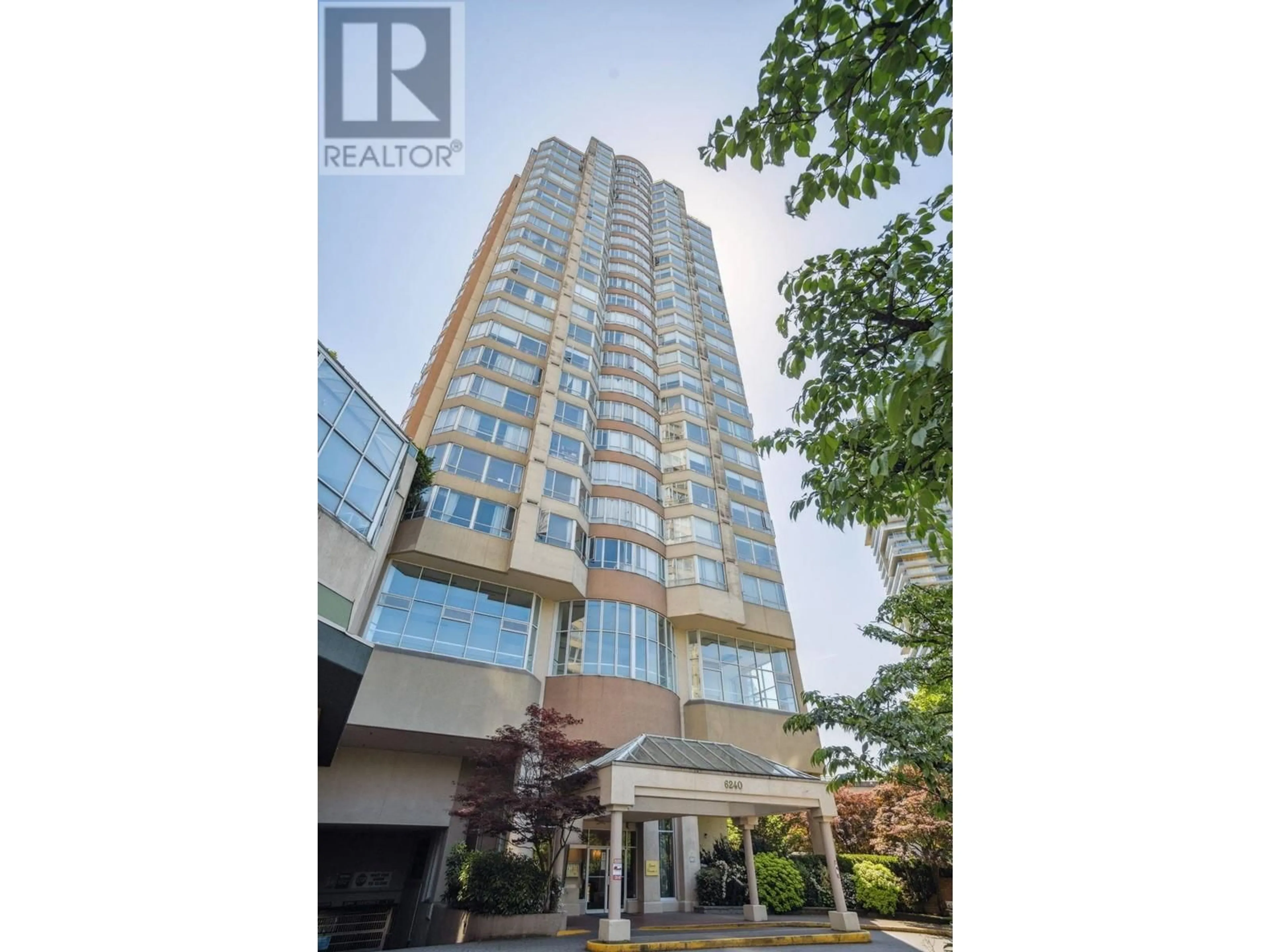 Indoor foyer for 605 - 6240 MCKAY AVENUE, Burnaby British Columbia V5H4L8