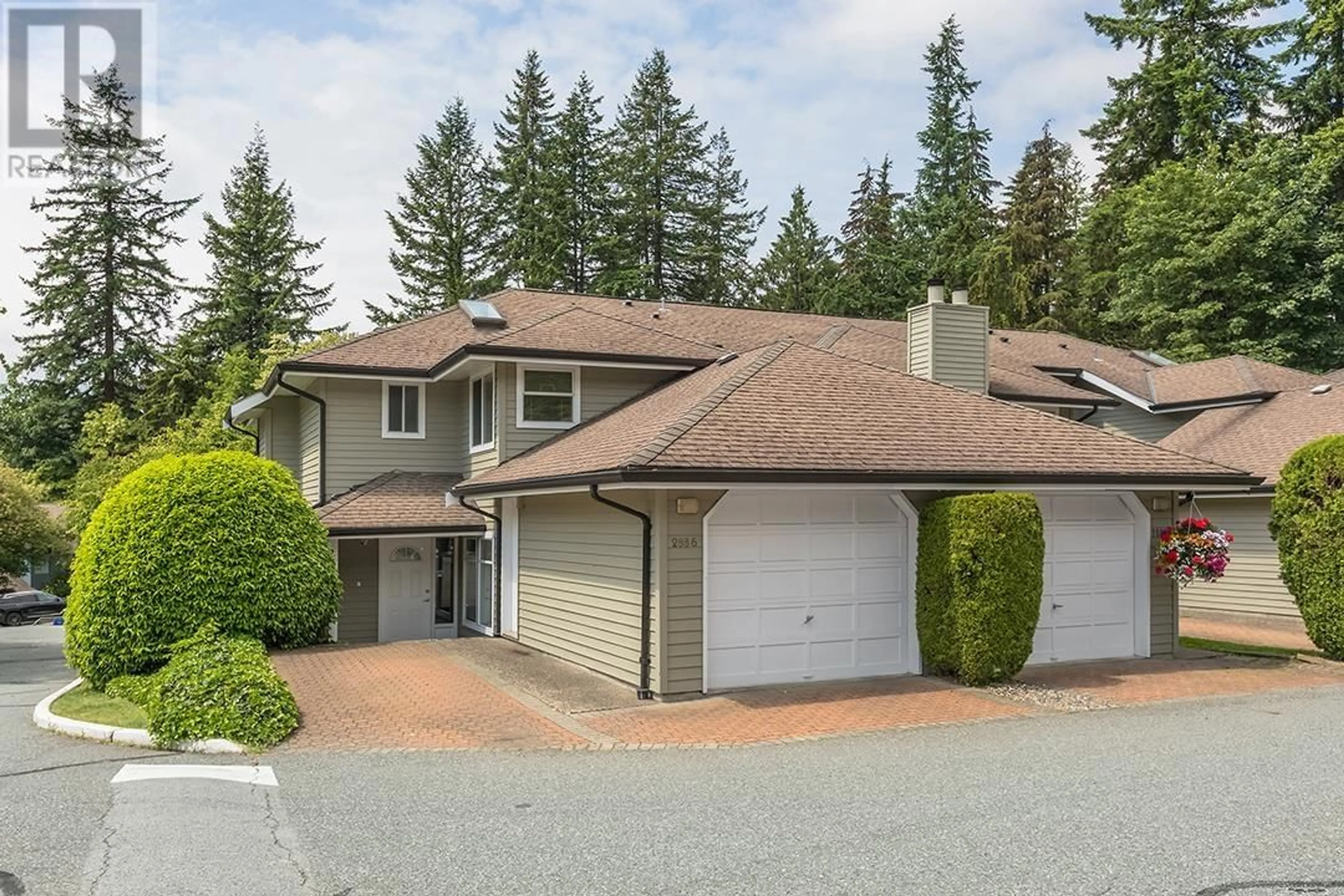 A pic from outside/outdoor area/front of a property/back of a property/a pic from drone, unknown for 2886 MT SEYMOUR PARKWAY, North Vancouver British Columbia V7H1E9
