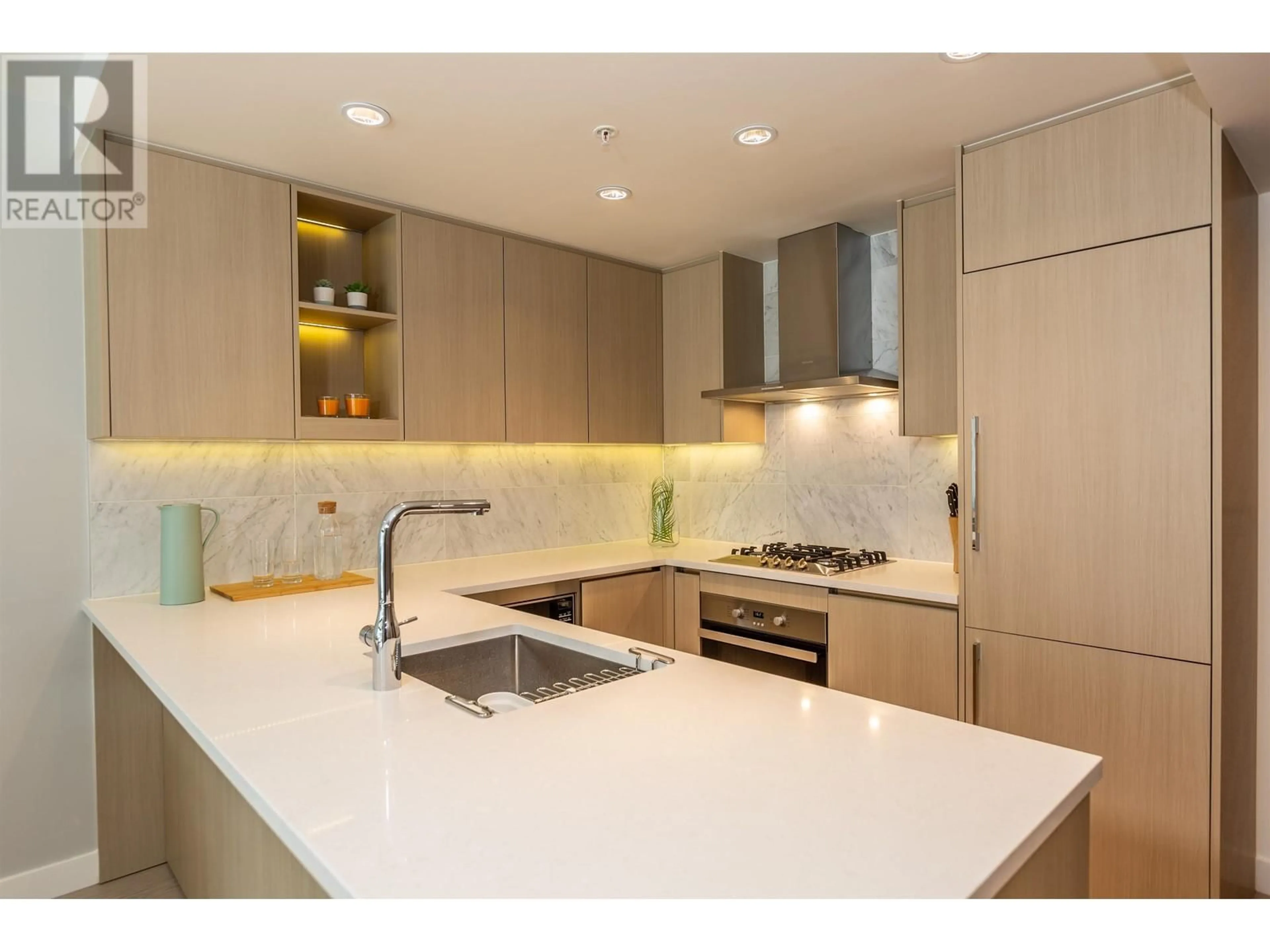 Contemporary kitchen, unknown for 911 - 455 MARINE DRIVE, Vancouver British Columbia V5X0H3