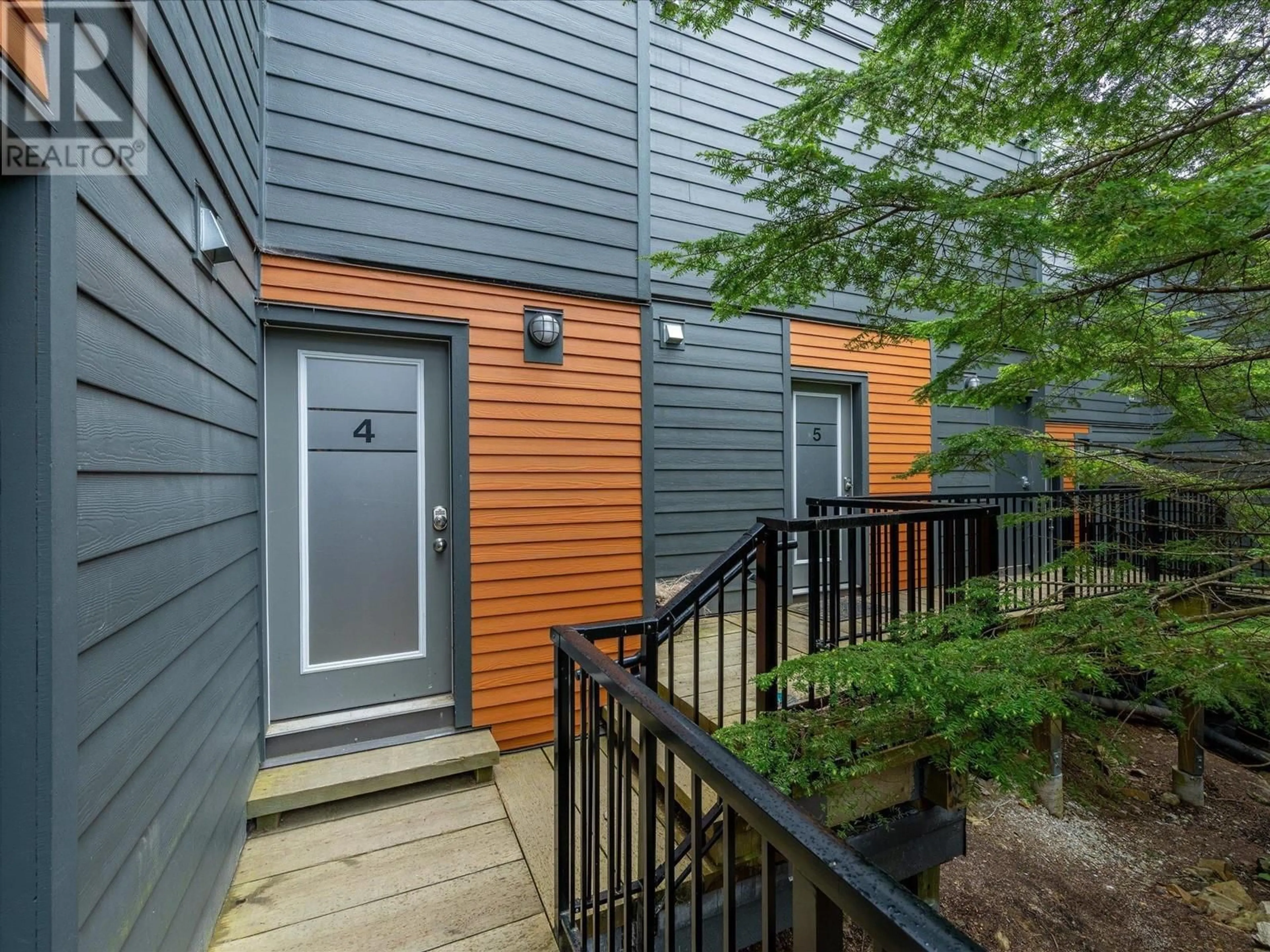 Unknown for 4 - 2110 WHISTLER ROAD, Whistler British Columbia V8E0A6