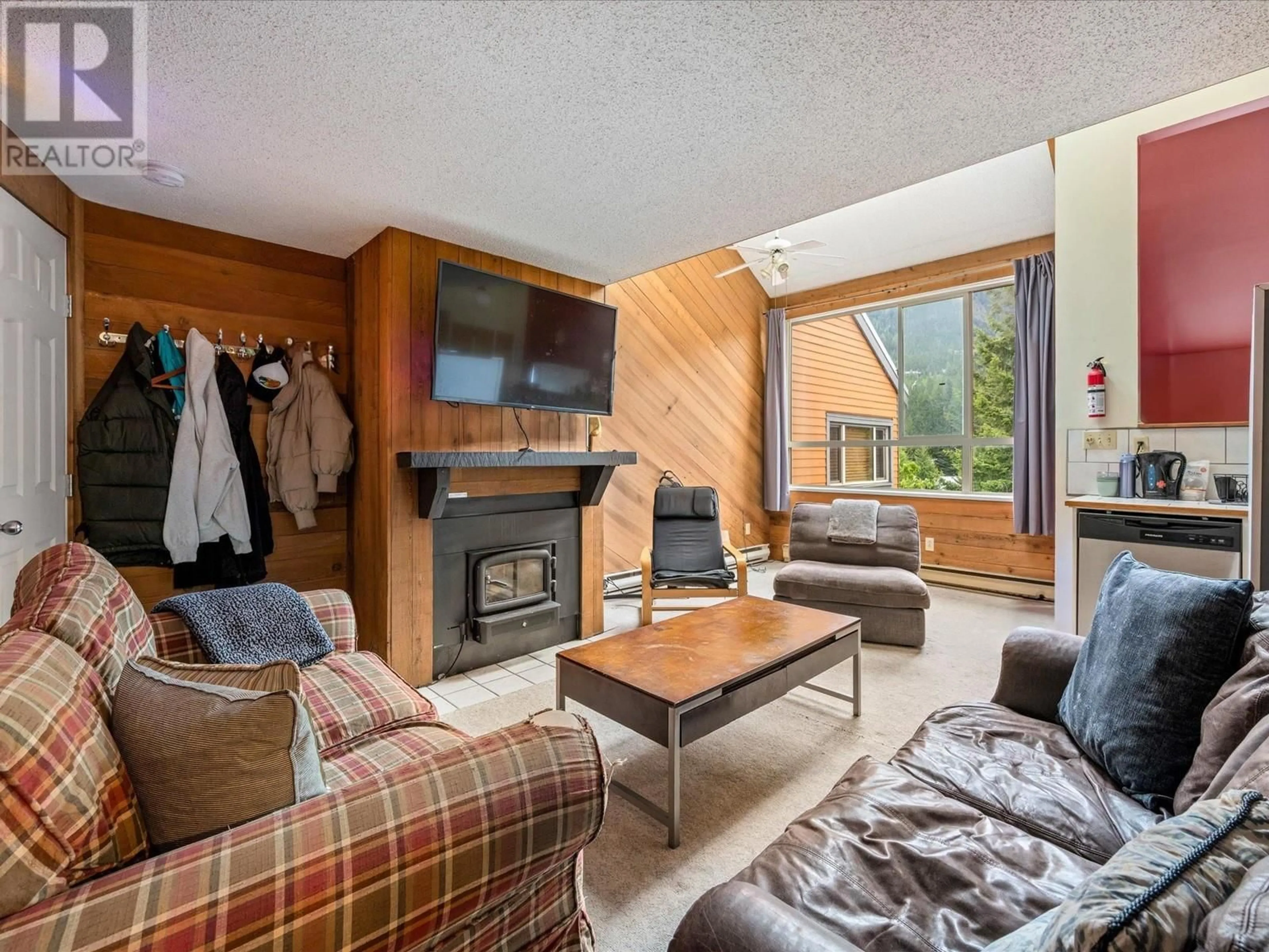 Living room with furniture, unknown for 4 - 2110 WHISTLER ROAD, Whistler British Columbia V8E0A6