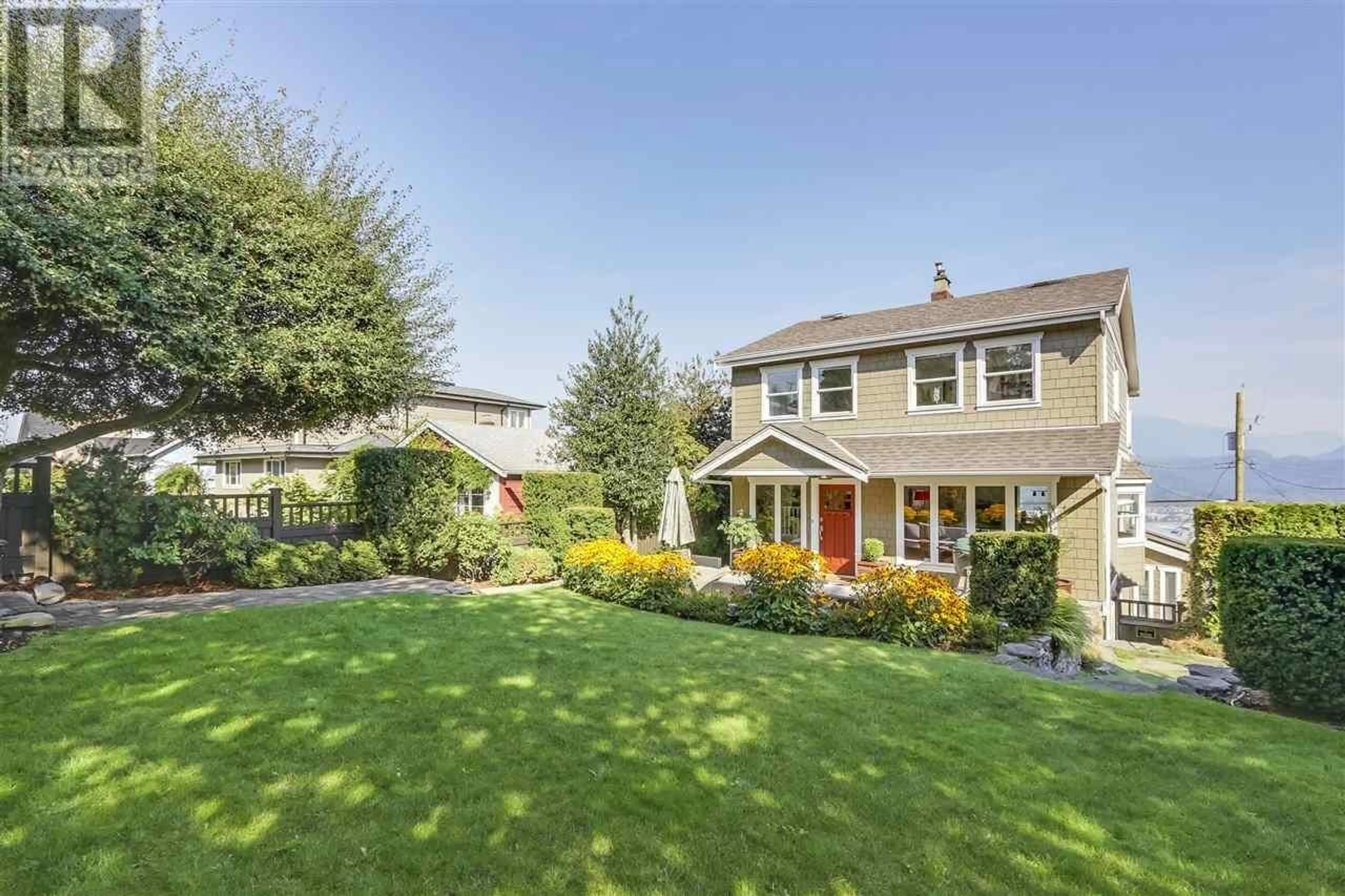 Unknown for 3881 YALE STREET, Burnaby British Columbia V5C1P5