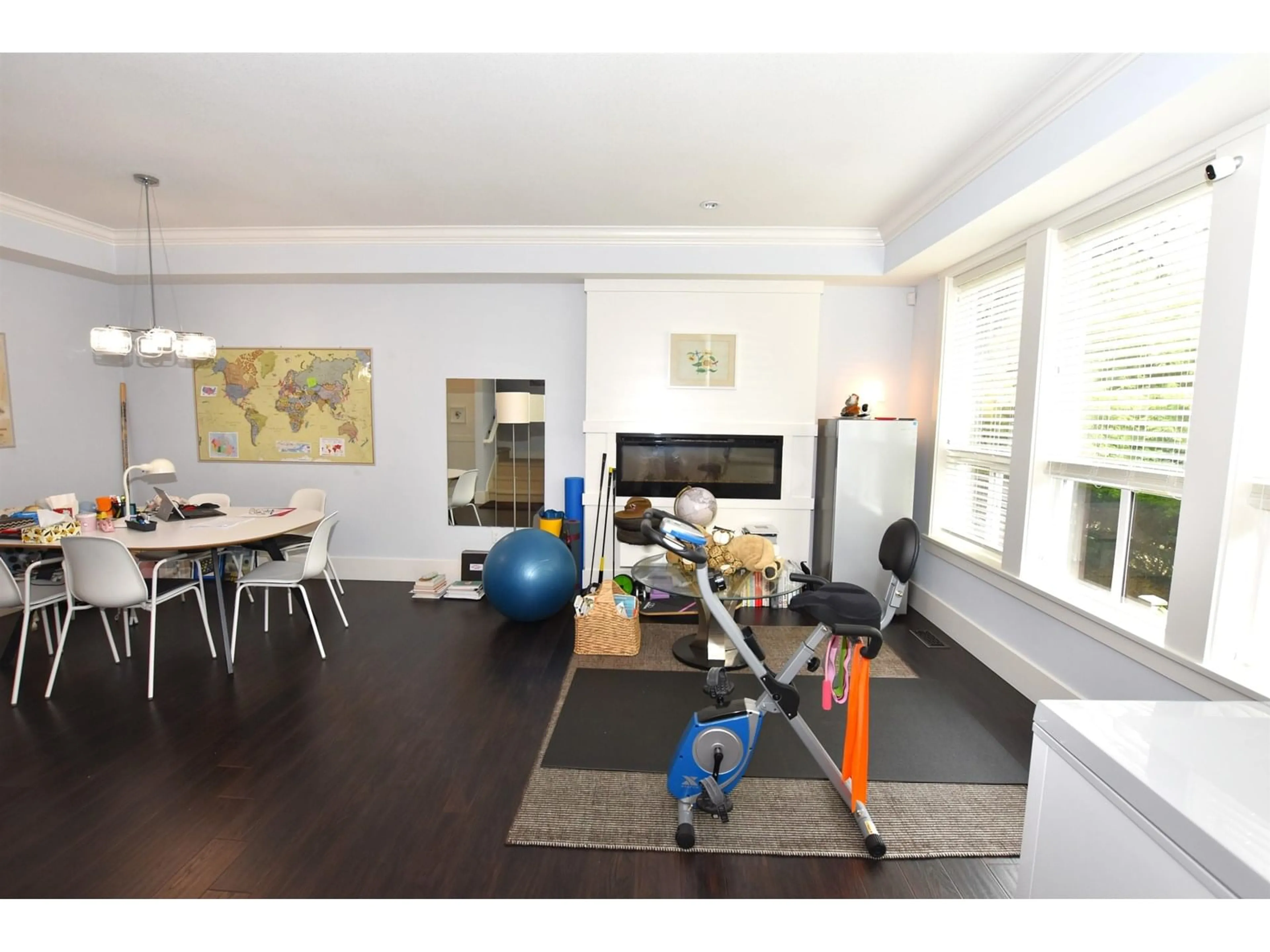 Gym or fitness room for 15 - 14877 60, Surrey British Columbia V3S1R8