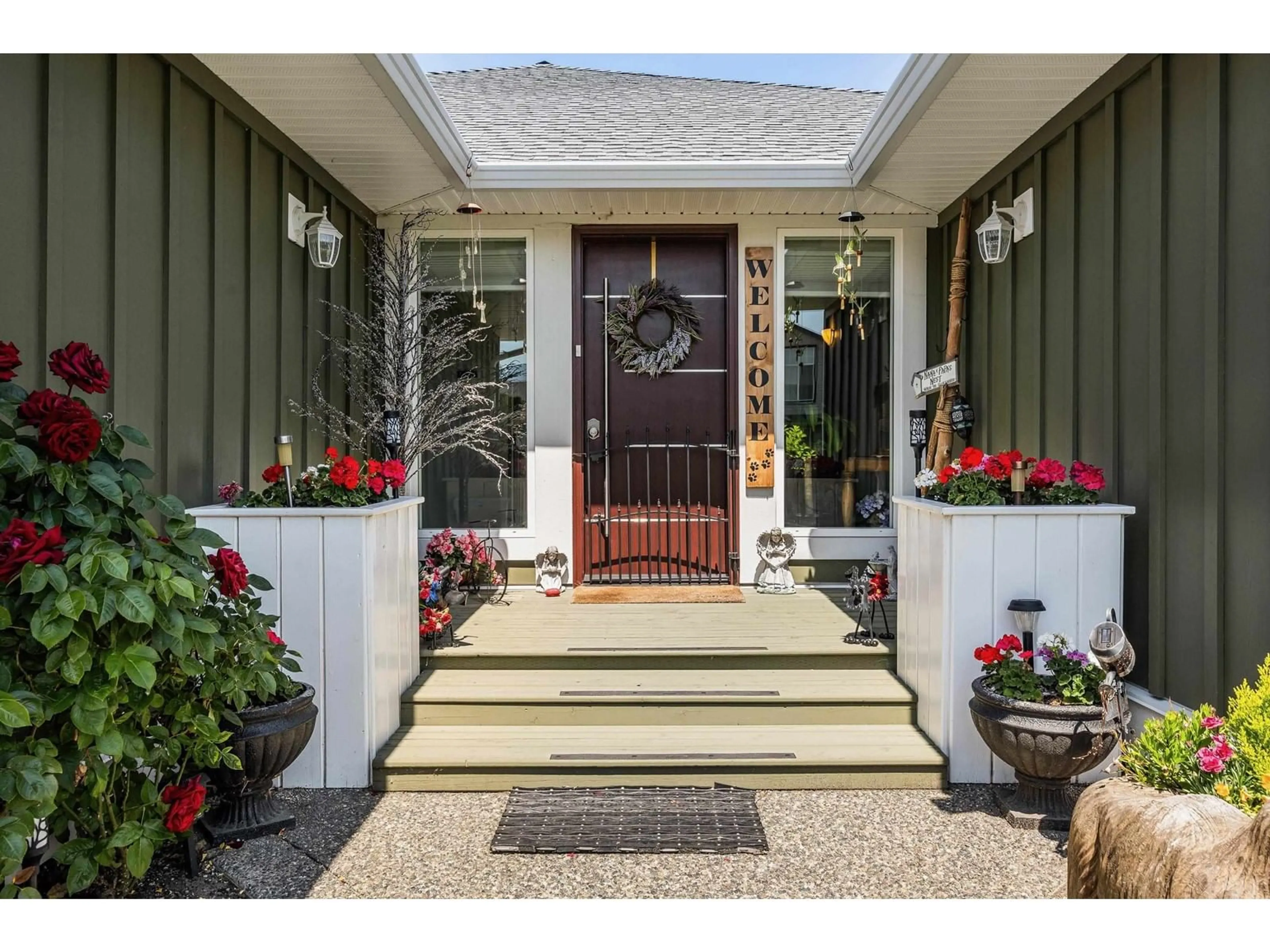 Indoor entryway for 46481 RANCHERO DRIVE, Chilliwack British Columbia V4Z1K3