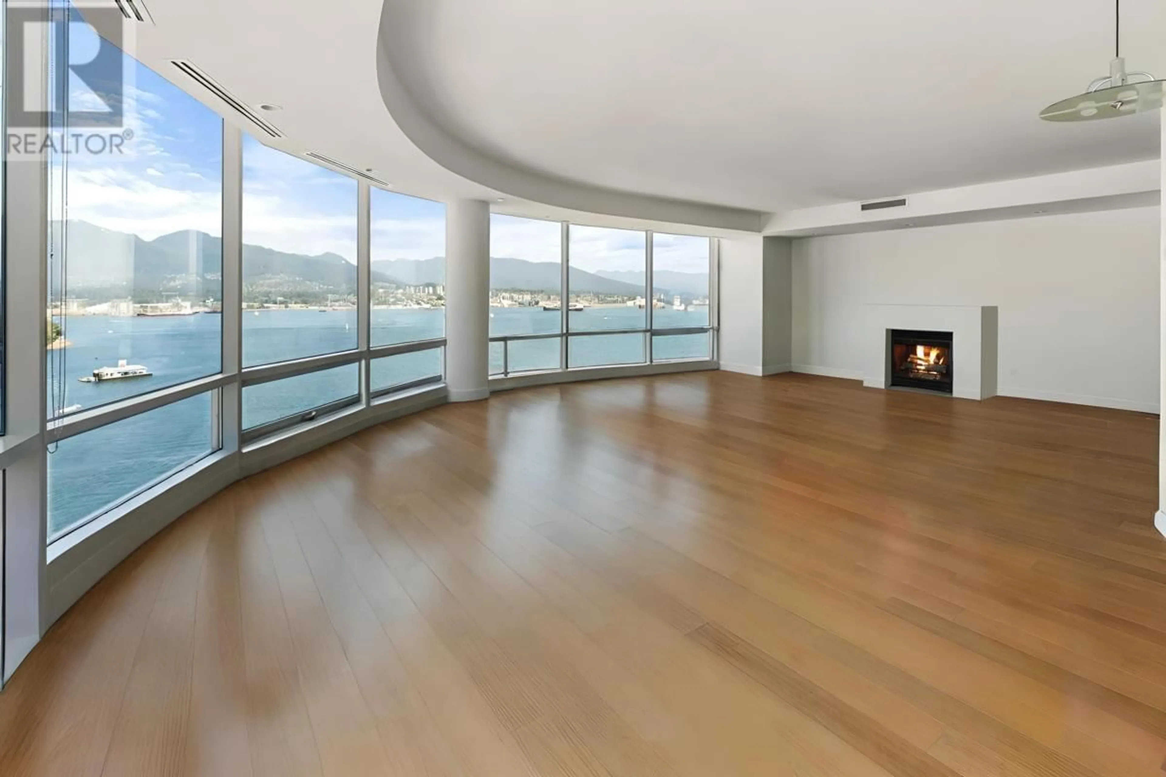 Indoor foyer for 2101 - 1169 CORDOVA STREET, Vancouver British Columbia V6C3T1