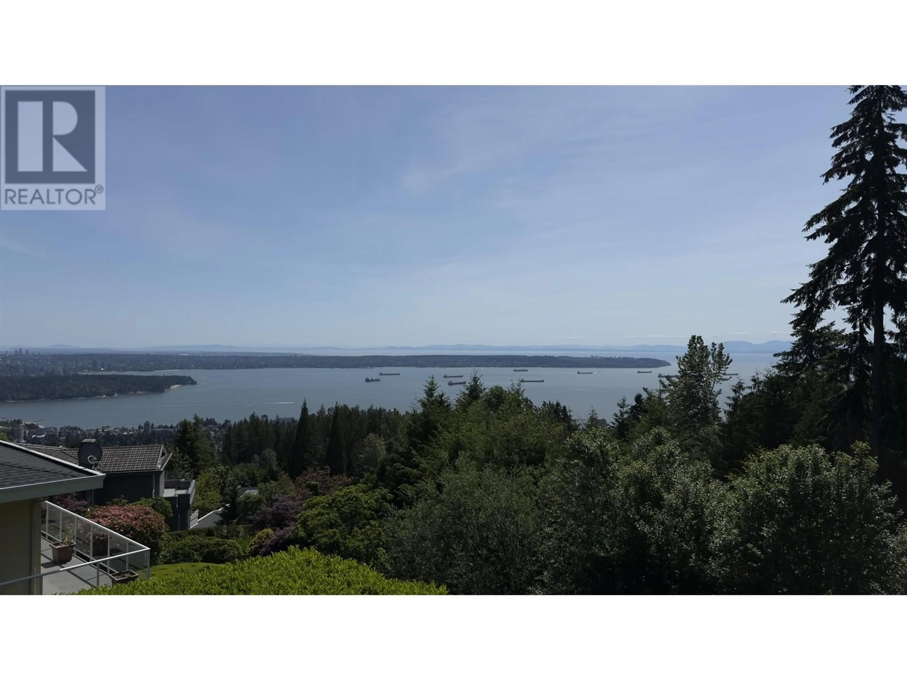 A pic from outside/outdoor area/front of a property/back of a property/a pic from drone, water/lake/river/ocean view for 1474 BRAMWELL ROAD, West Vancouver British Columbia V7S2N9