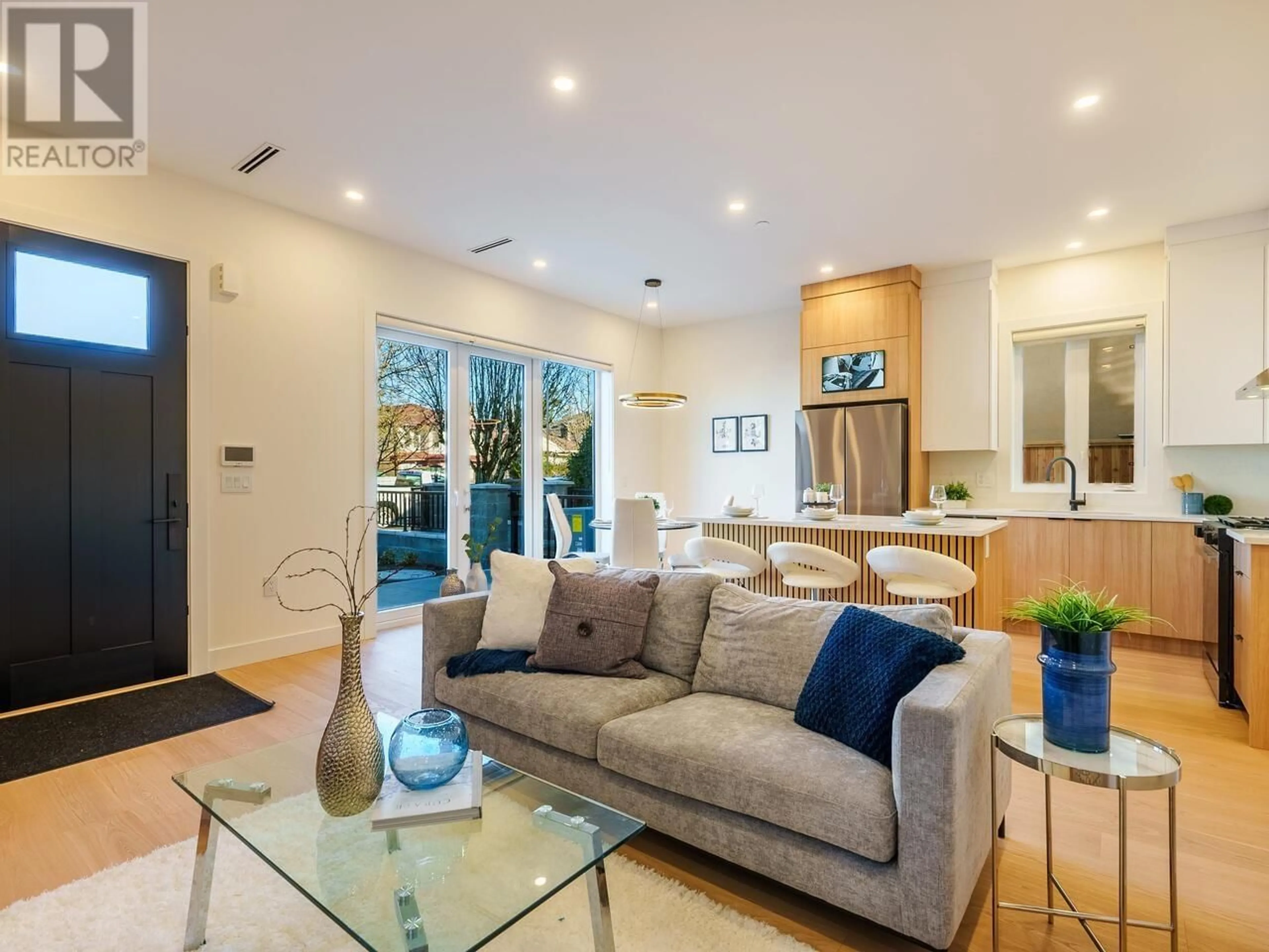 Living room with furniture, unknown for 1 - 2248 48TH AVENUE, Vancouver British Columbia V5P1S1