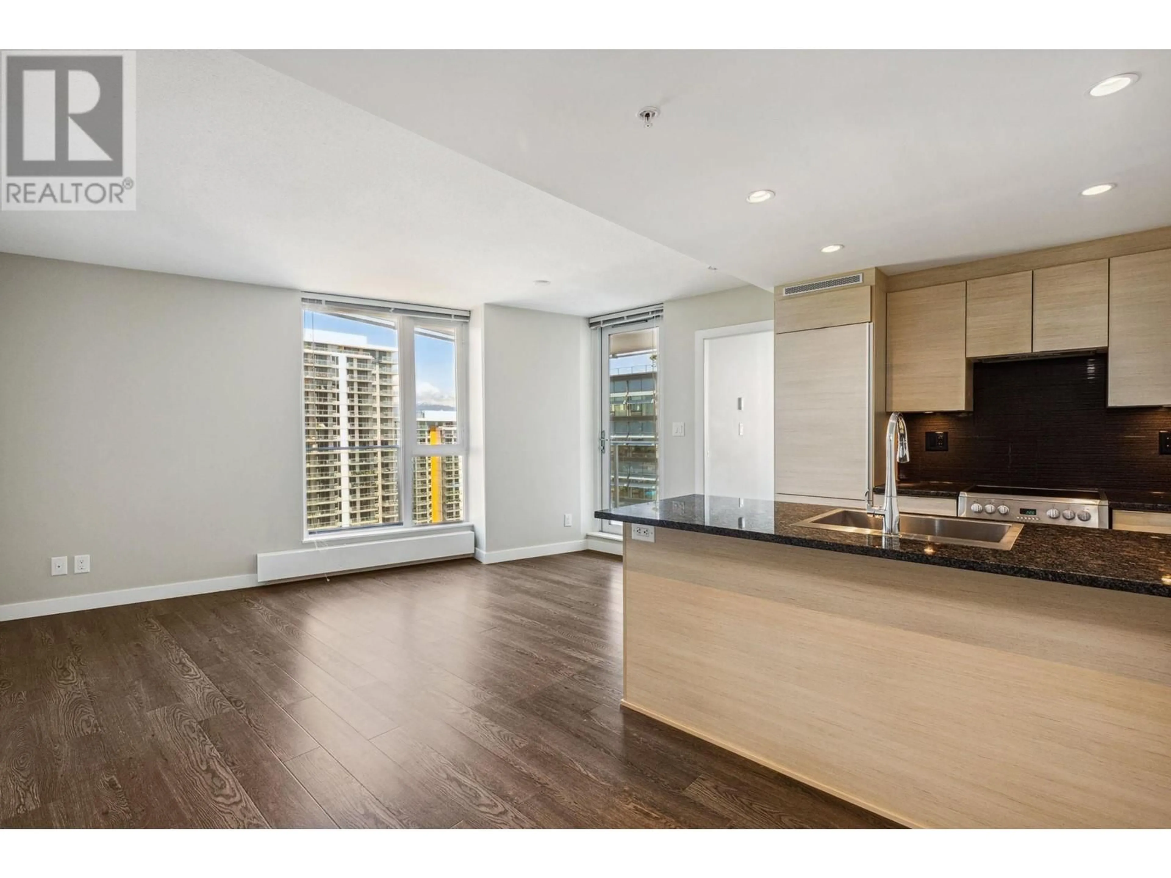 Open concept kitchen, unknown for 2007 - 488 MARINE DRIVE, Vancouver British Columbia V5X0C6