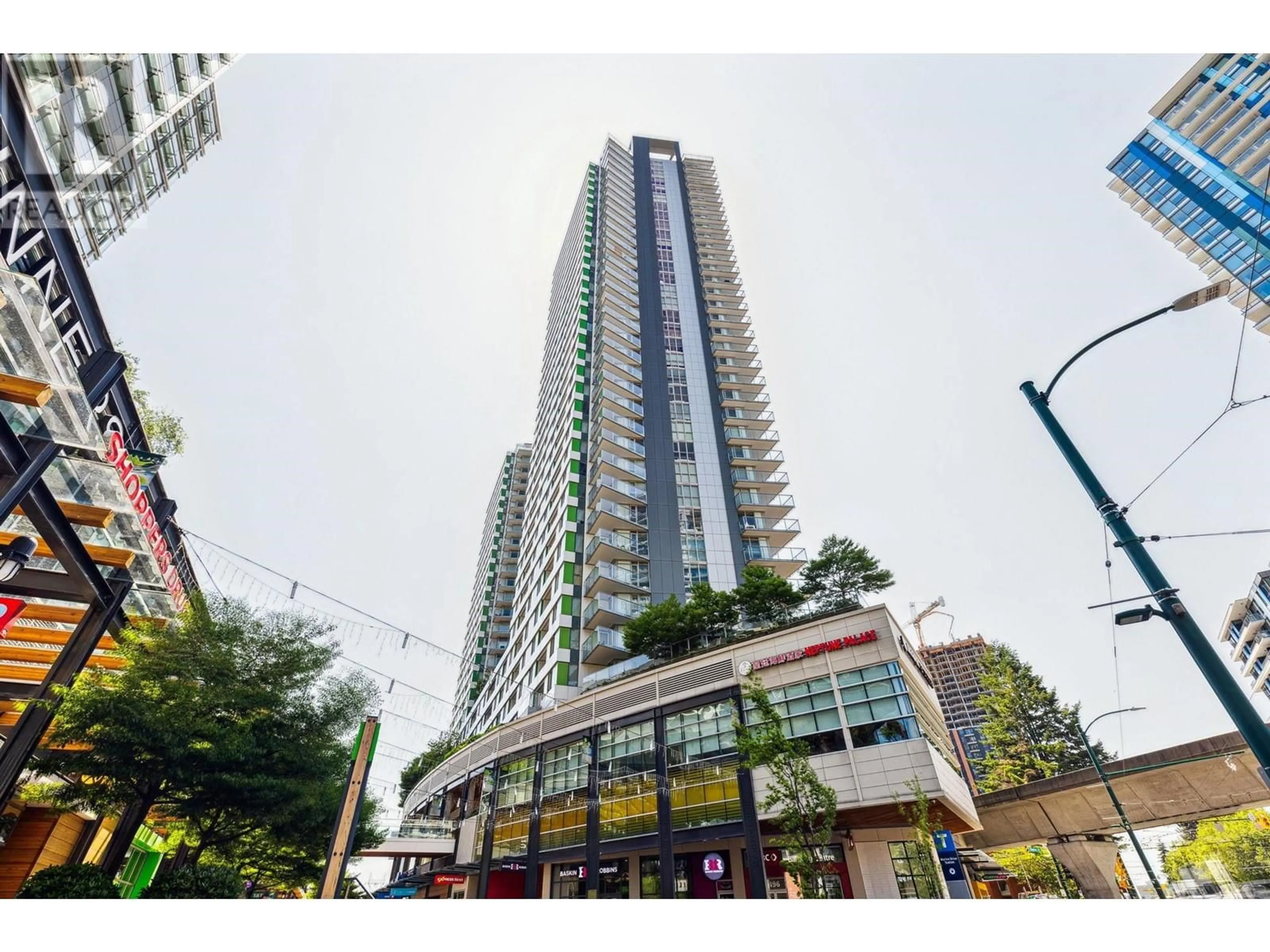 Indoor foyer for 2007 - 488 MARINE DRIVE, Vancouver British Columbia V5X0C6