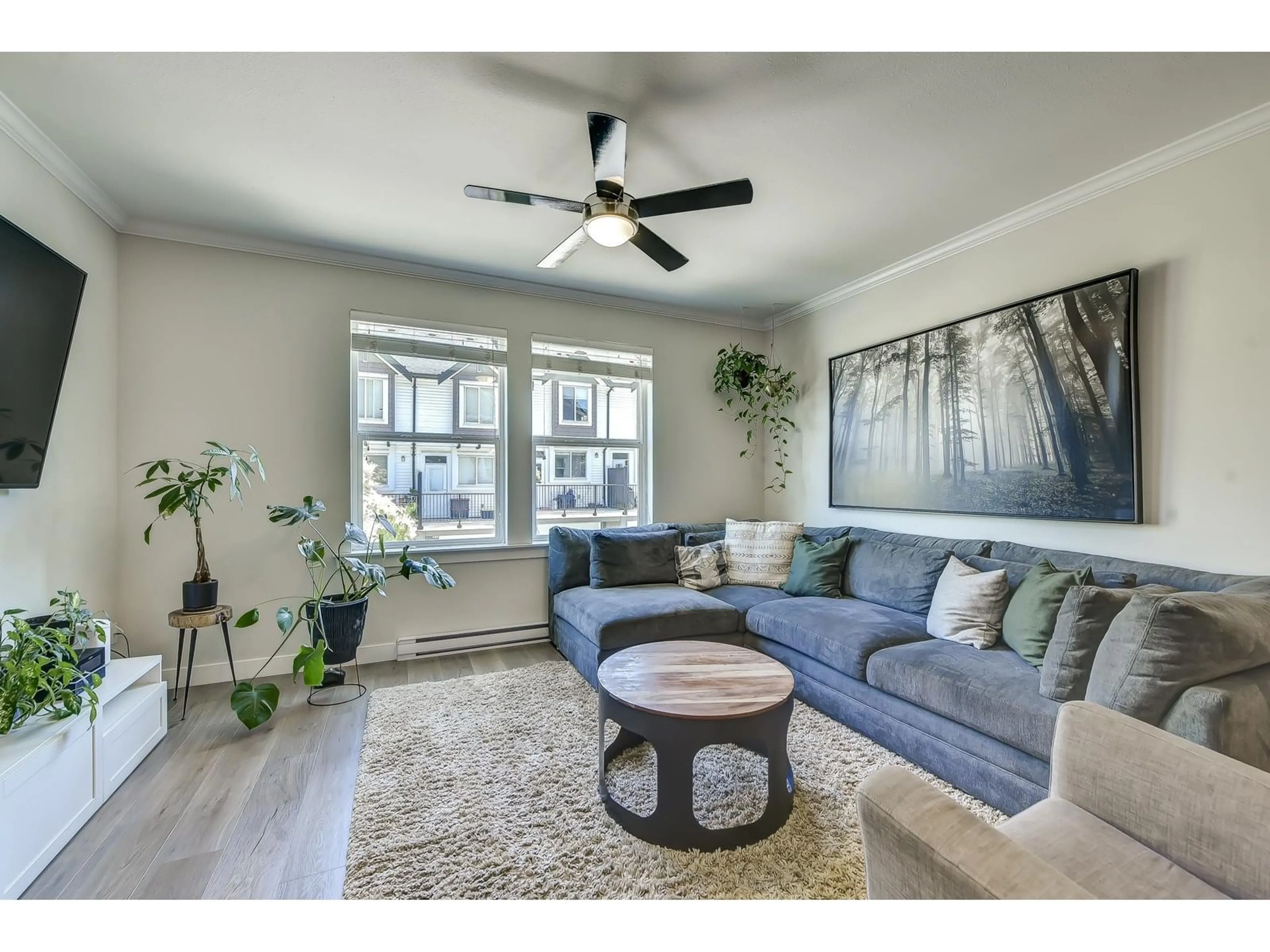 Living room with furniture, unknown for 12 - 6089 144, Surrey British Columbia V3X1A4