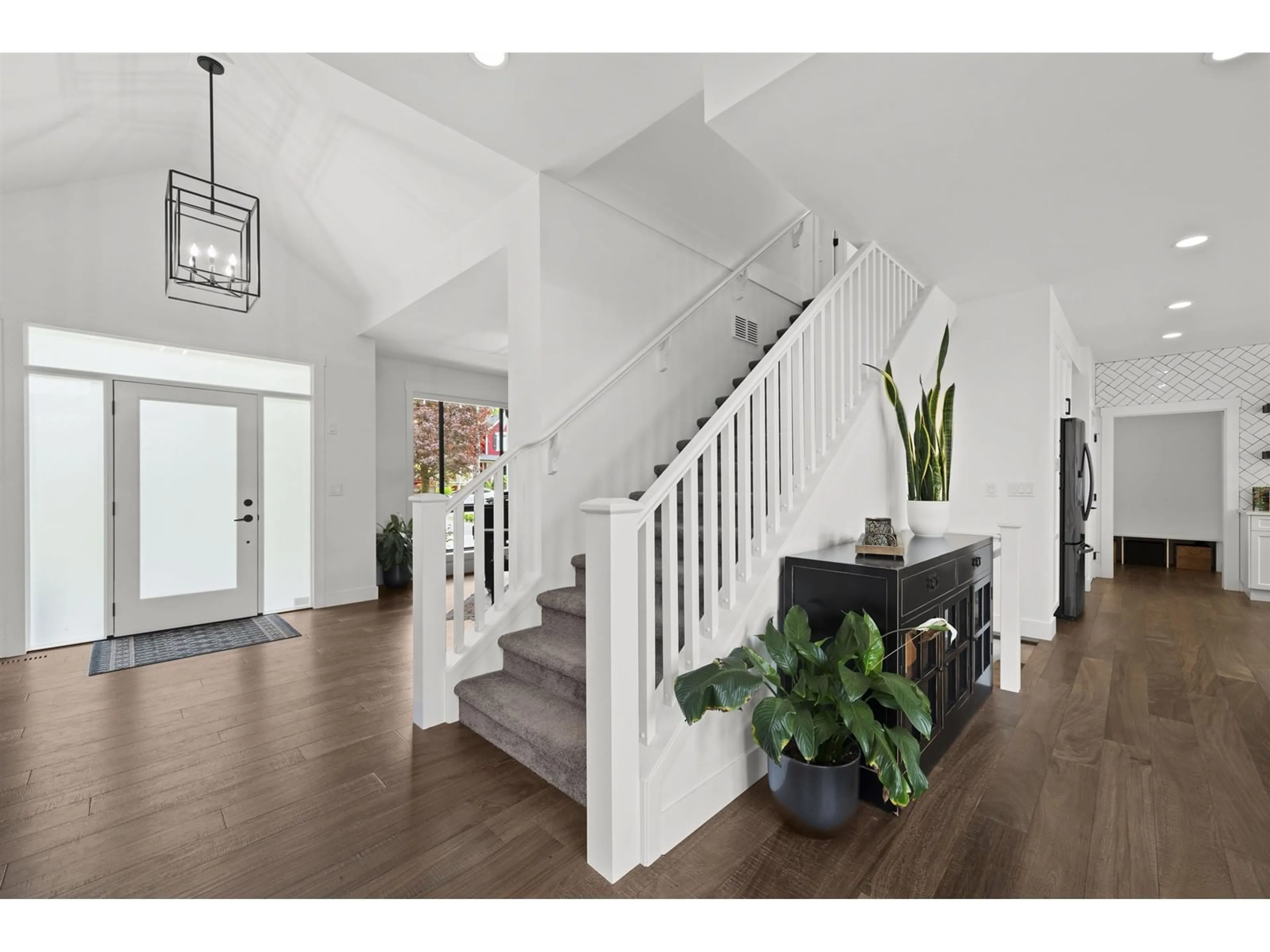 Indoor entryway for 9269 GREER, Langley British Columbia V1M2R6