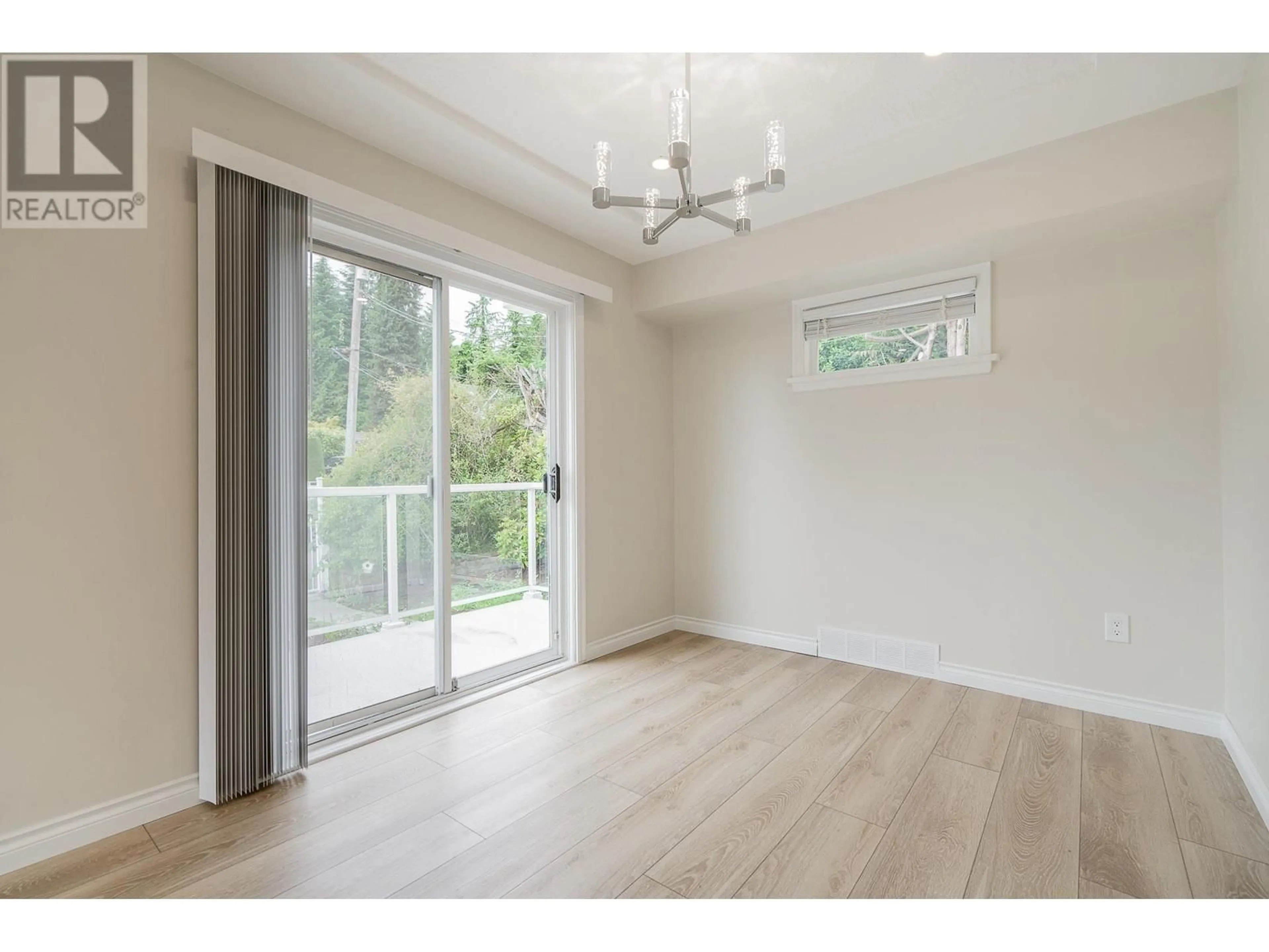 A pic of a room for 1819 INGLEWOOD AVENUE, West Vancouver British Columbia V7V1Y8