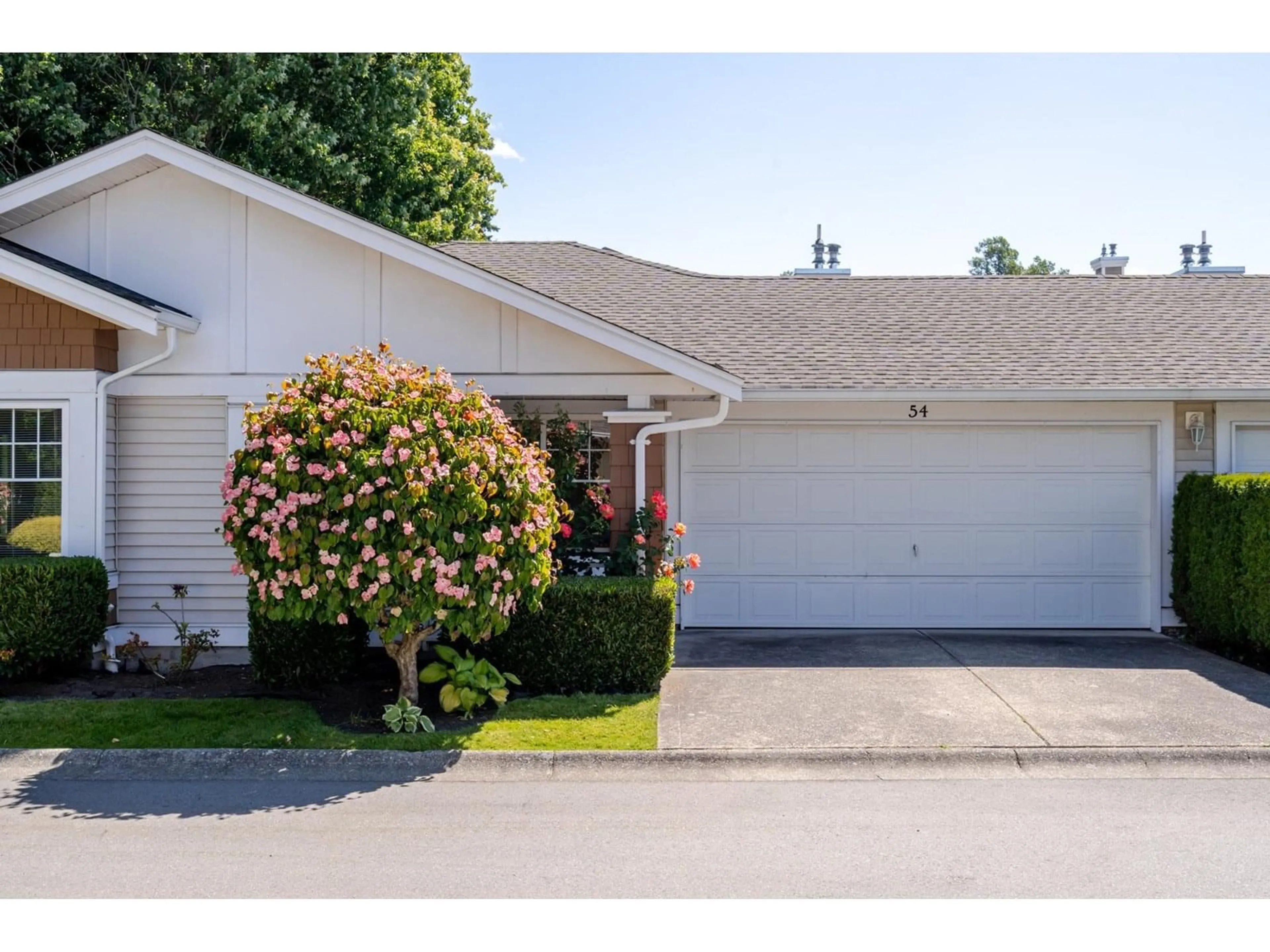 Home with vinyl exterior material, street for 54 - 6885 184, Surrey British Columbia V3S9G1