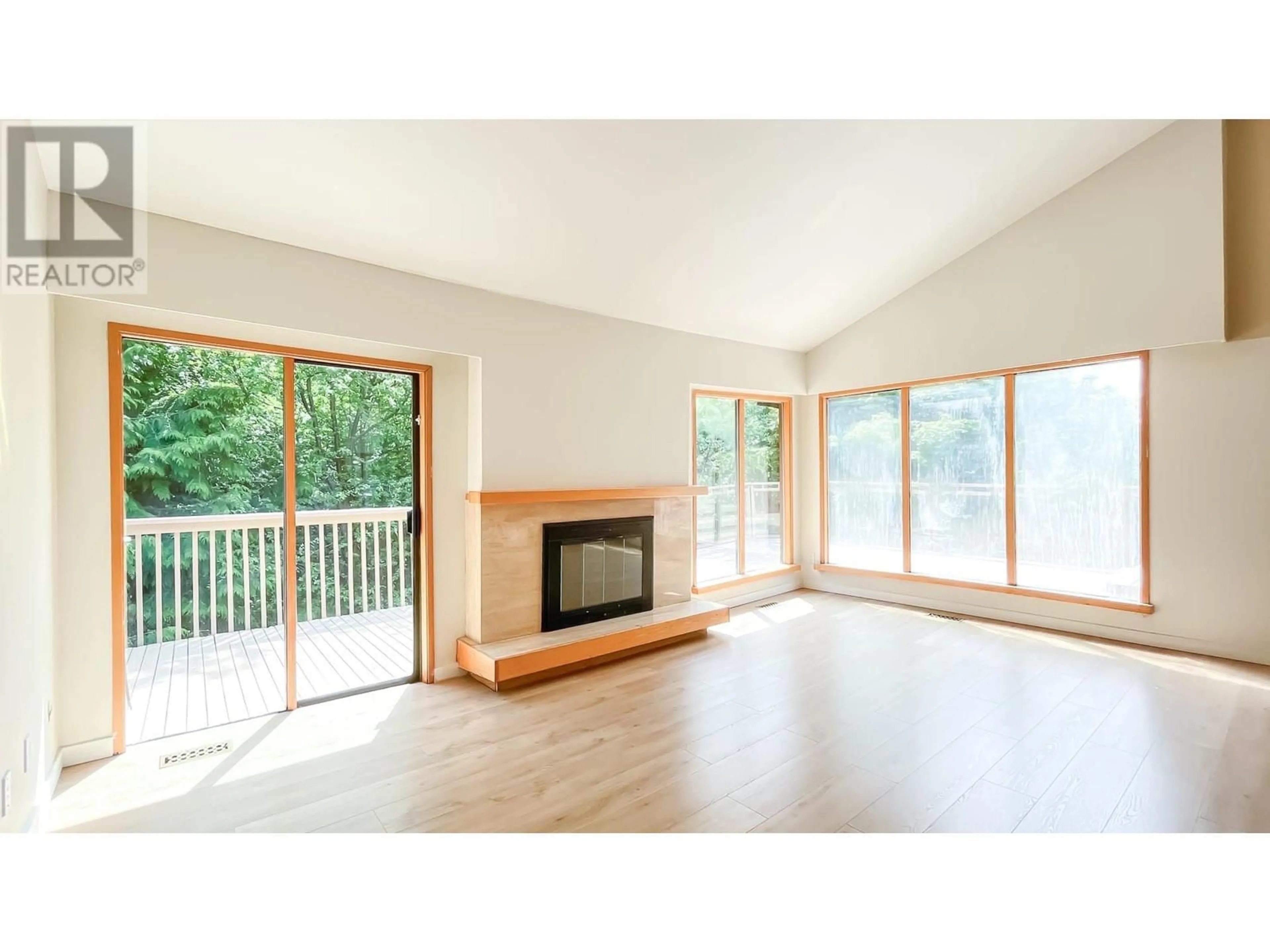 Unknown for 568 ST. ANDREWS PLACE, West Vancouver British Columbia V7S1V8