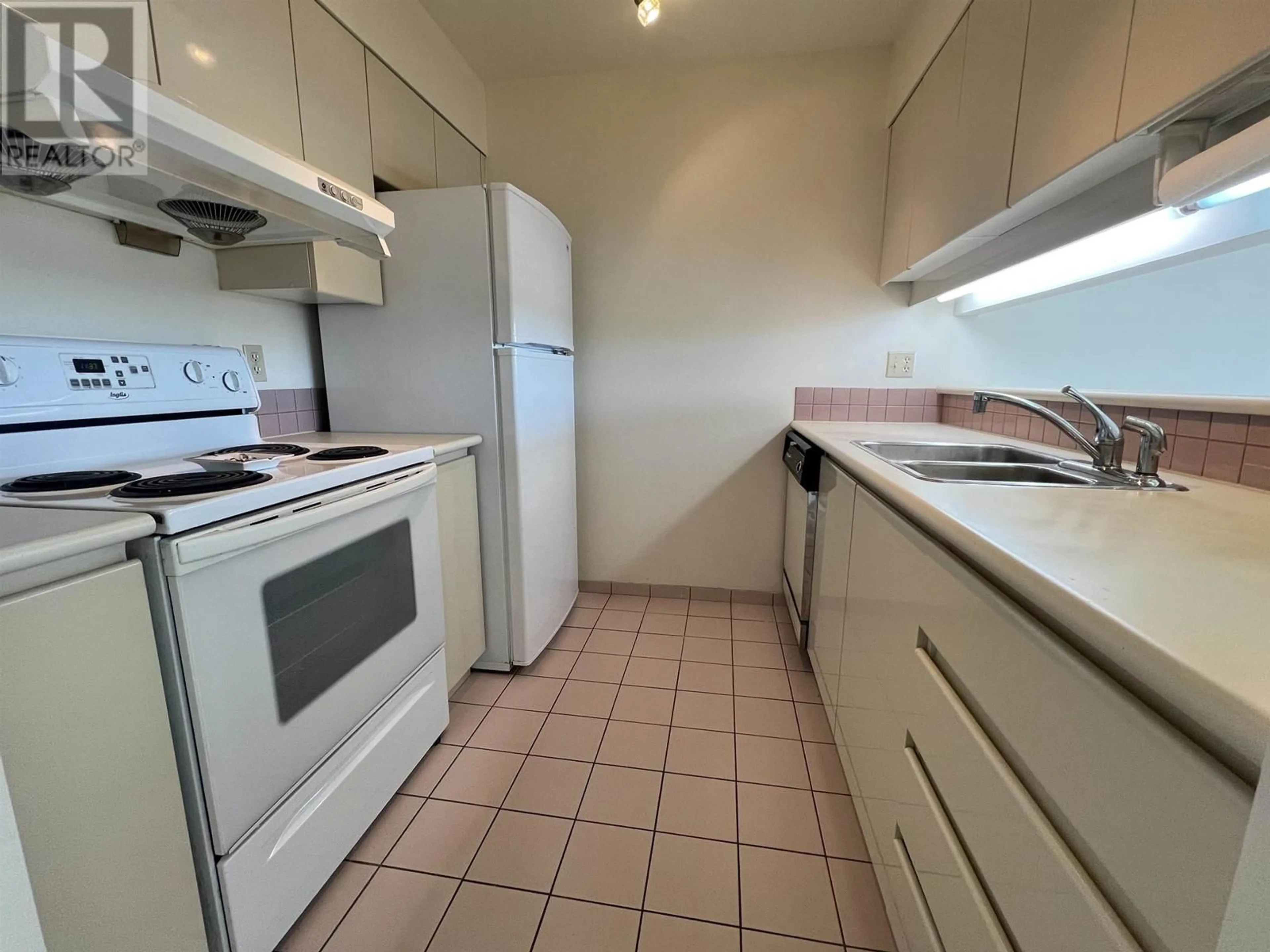 Standard kitchen, unknown for 604 - 8081 WESTMINSTER HIGHWAY, Richmond British Columbia V6X1A7