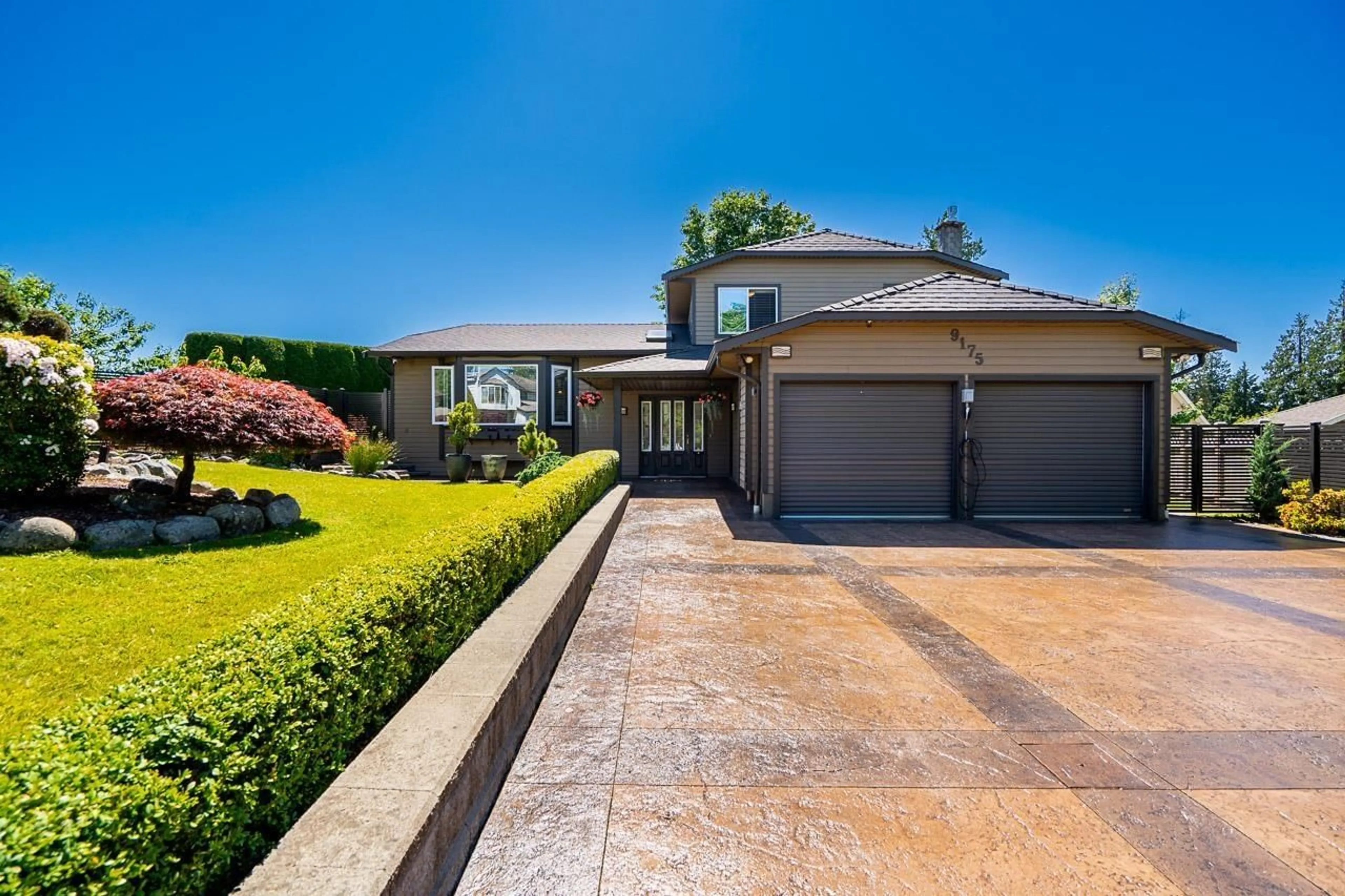 Home with vinyl exterior material, street for 9175 MULHOLLAND, Delta British Columbia V4C7X4