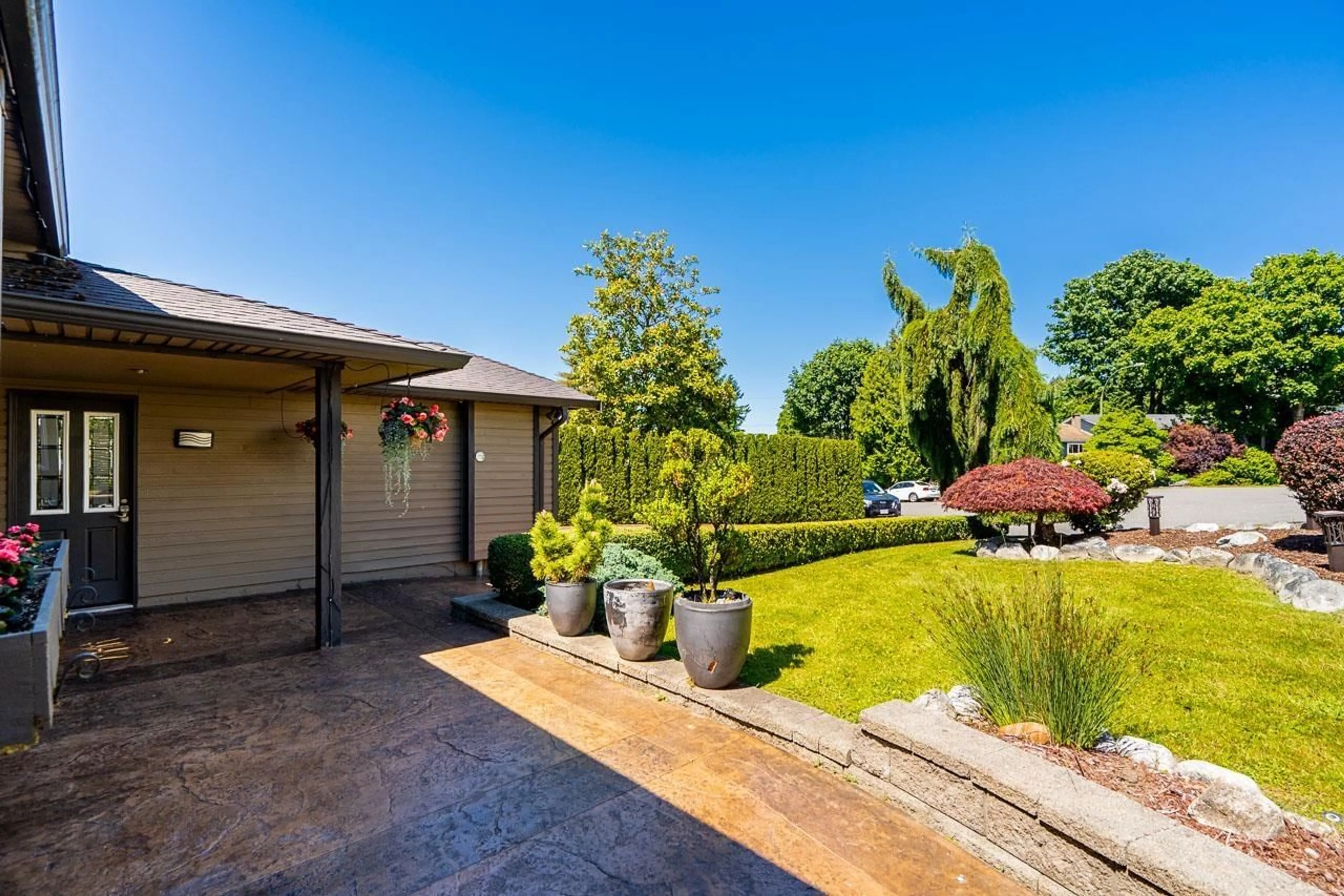 Patio, street for 9175 MULHOLLAND, Delta British Columbia V4C7X4