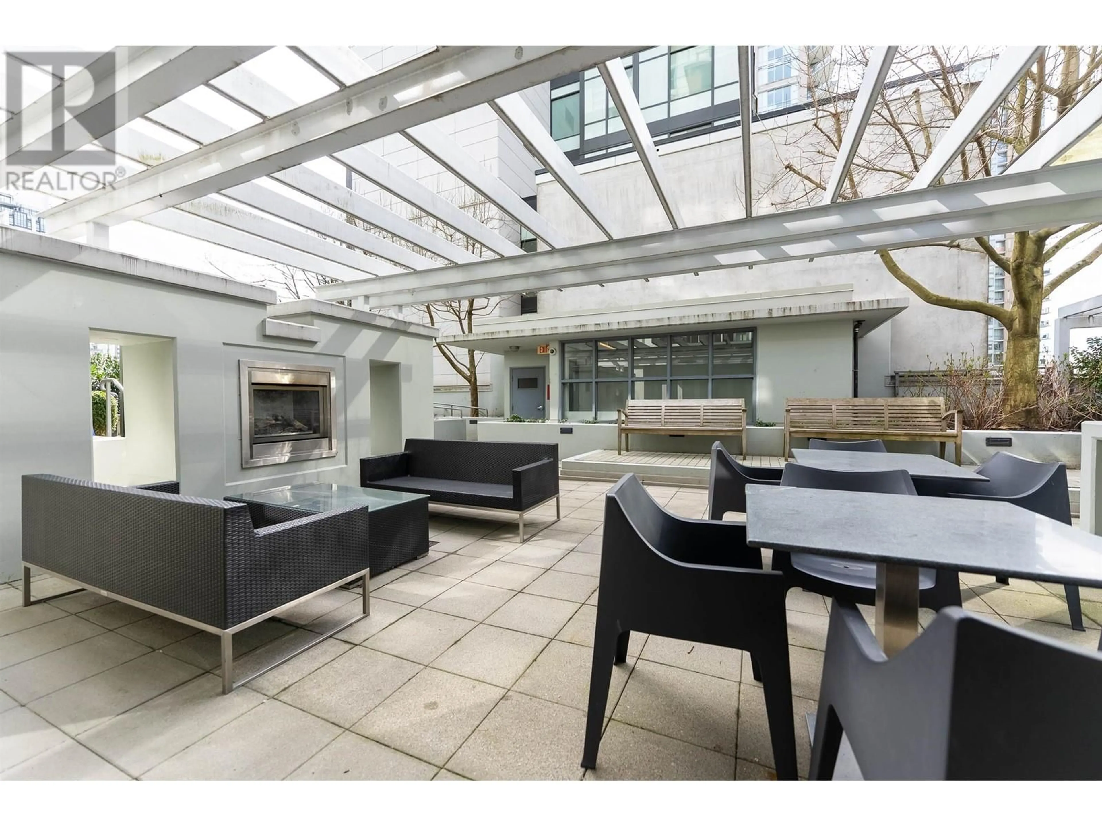 Patio, street for 1002 - 1205 HOWE STREET, Vancouver British Columbia V6Z0B2