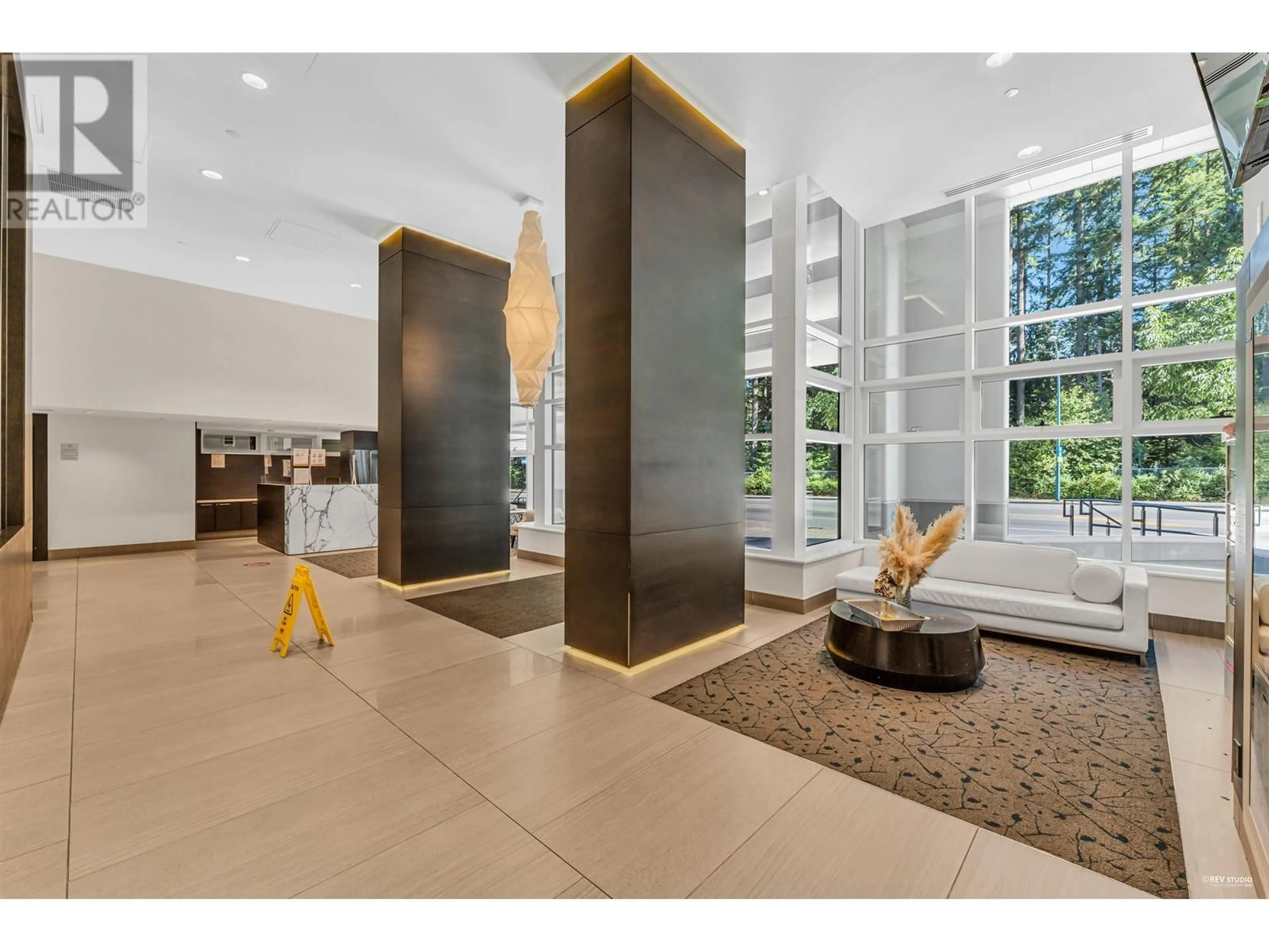 Lobby for 3502 - 3080 LINCOLN AVENUE, Coquitlam British Columbia V3B0L9