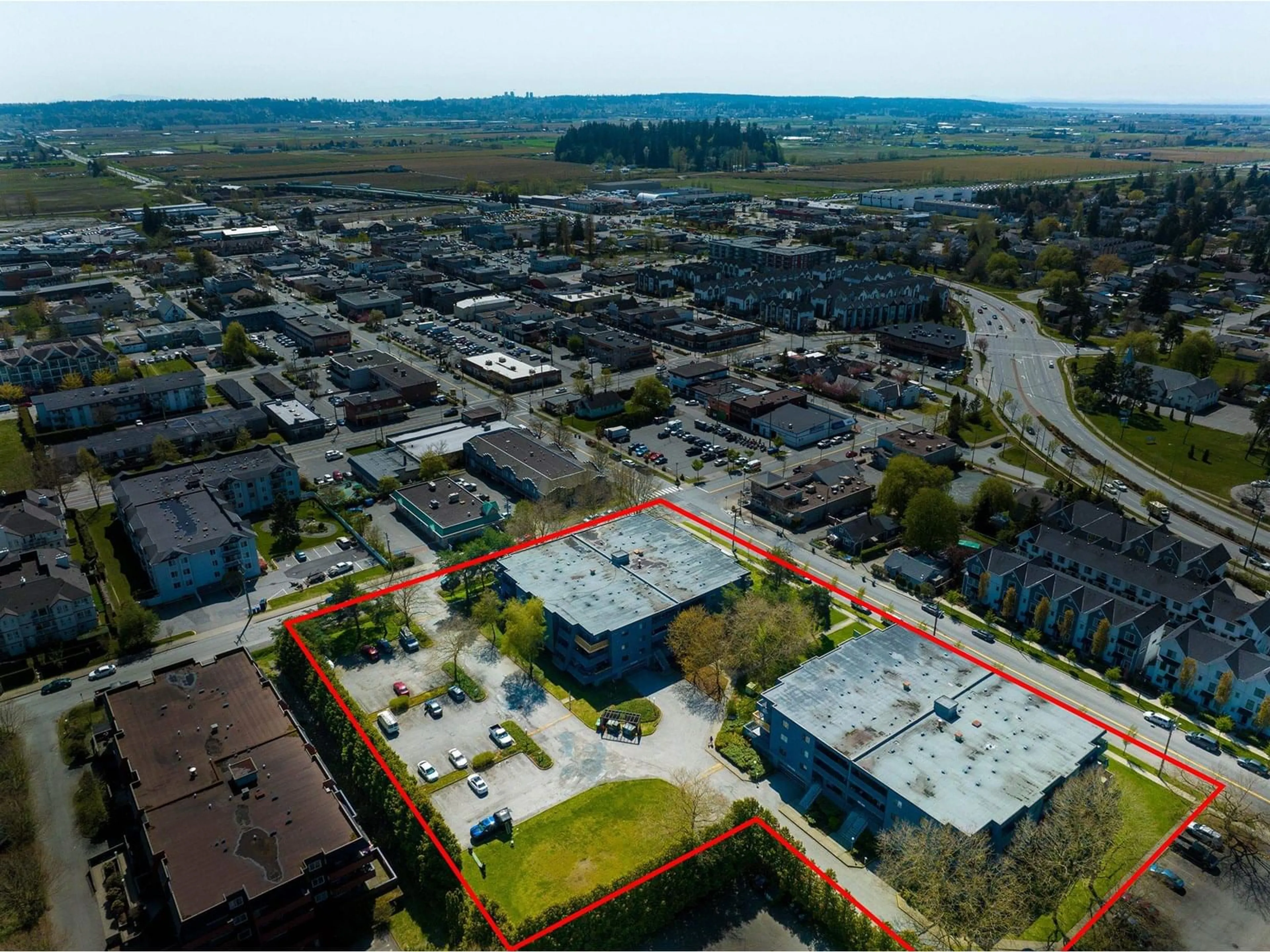A pic from outside/outdoor area/front of a property/back of a property/a pic from drone, street for 310 - 5906 176A, Surrey British Columbia V3S4H7