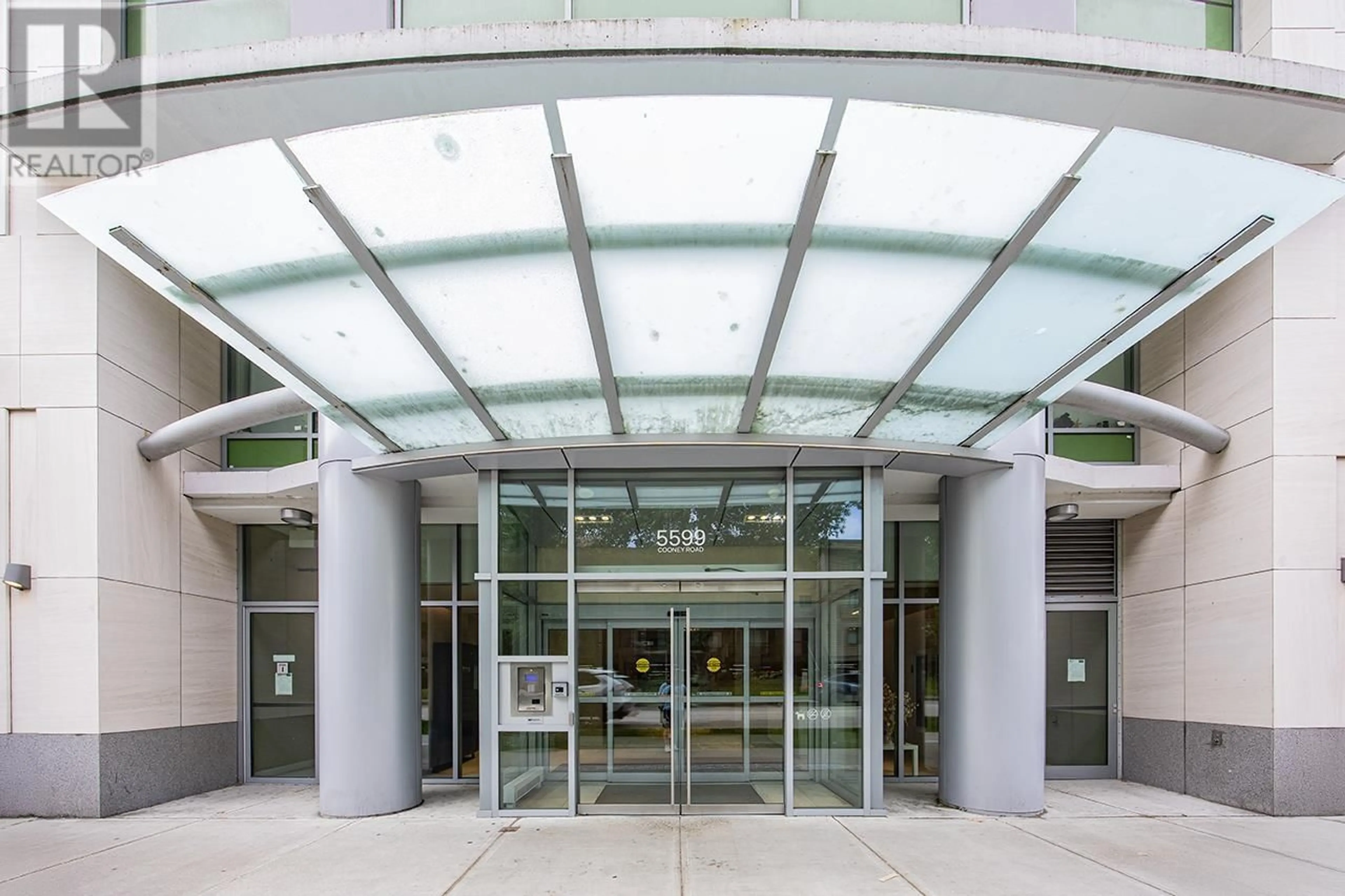 Indoor foyer for 520 - 5599 COONEY ROAD, Richmond British Columbia V6X0N8