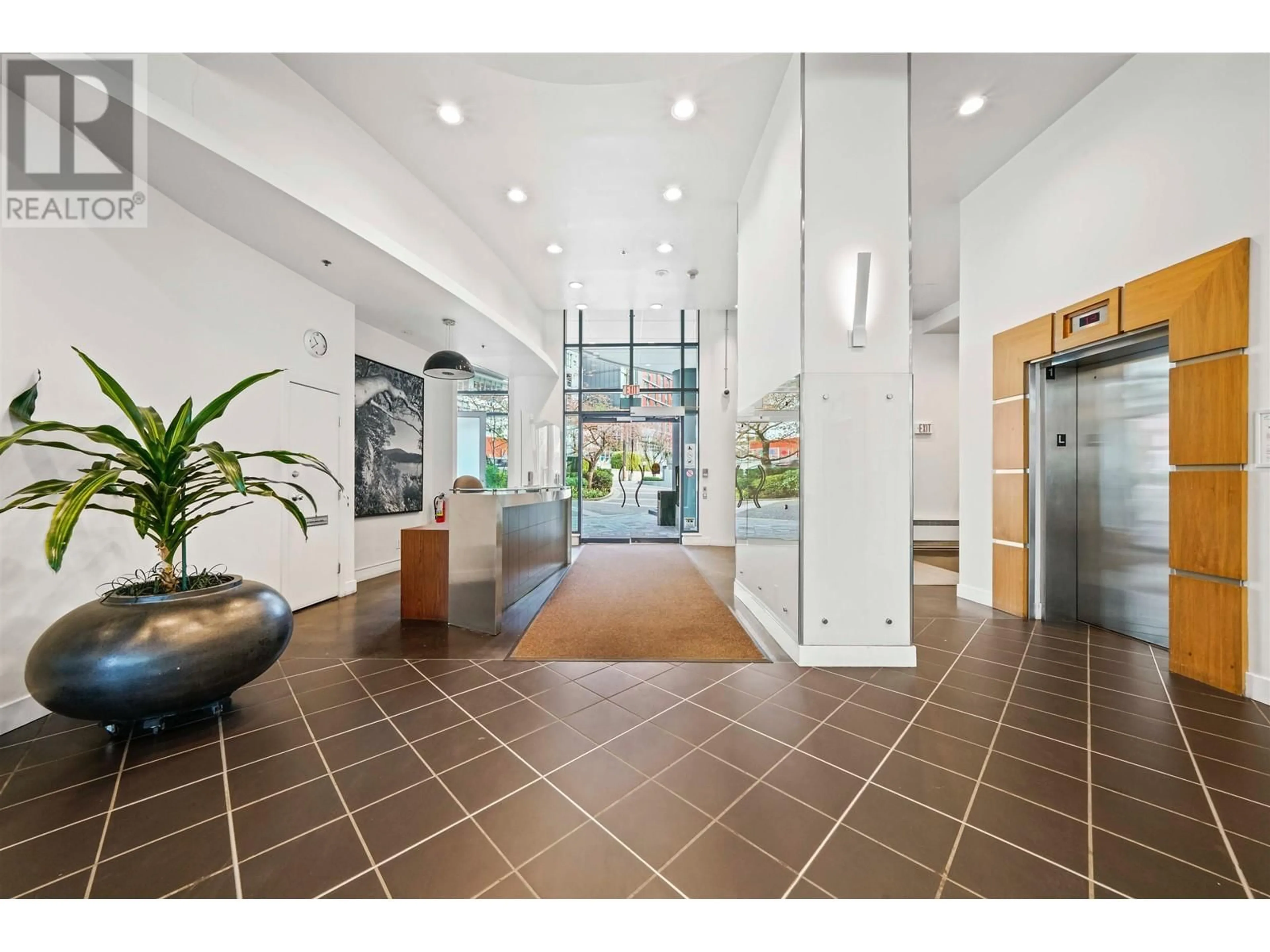 Indoor foyer for 1109 - 501 PACIFIC STREET, Vancouver British Columbia V6Z2X6