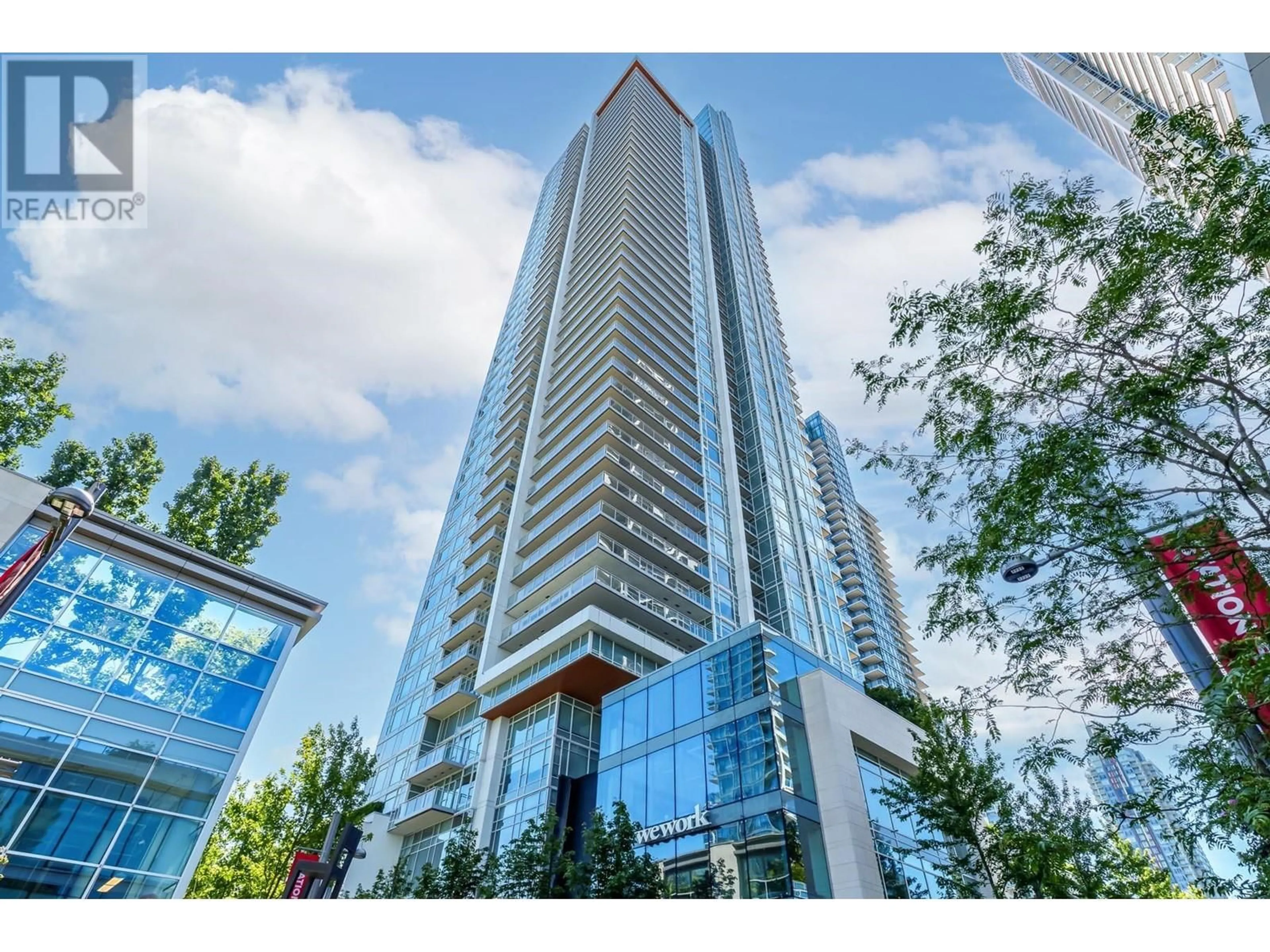 Indoor foyer for 4903 - 4670 ASSEMBLY WAY, Burnaby British Columbia V5H0H3