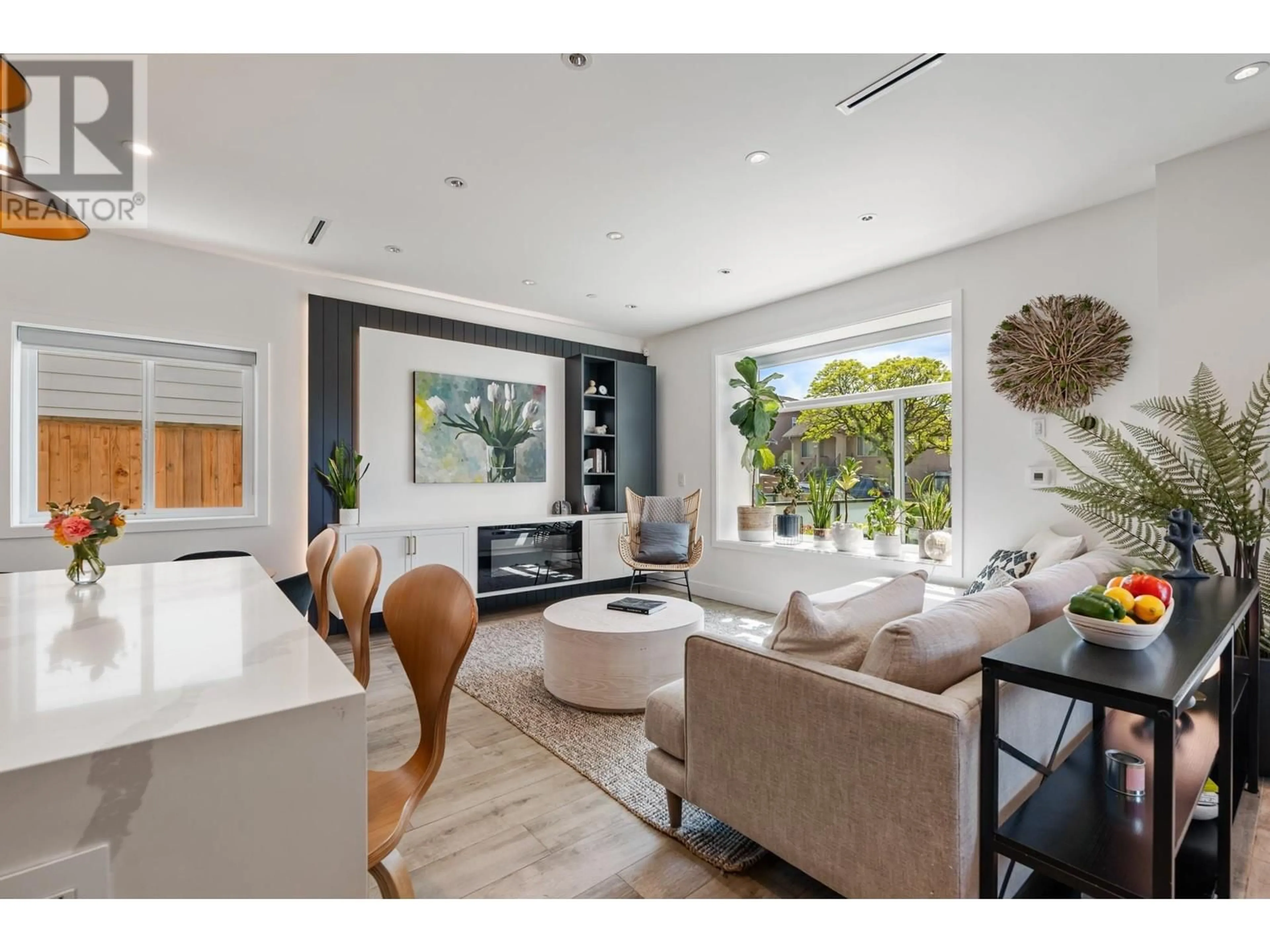 Living room with furniture, unknown for 3437 FRANKLIN STREET, Vancouver British Columbia V5K1Y4