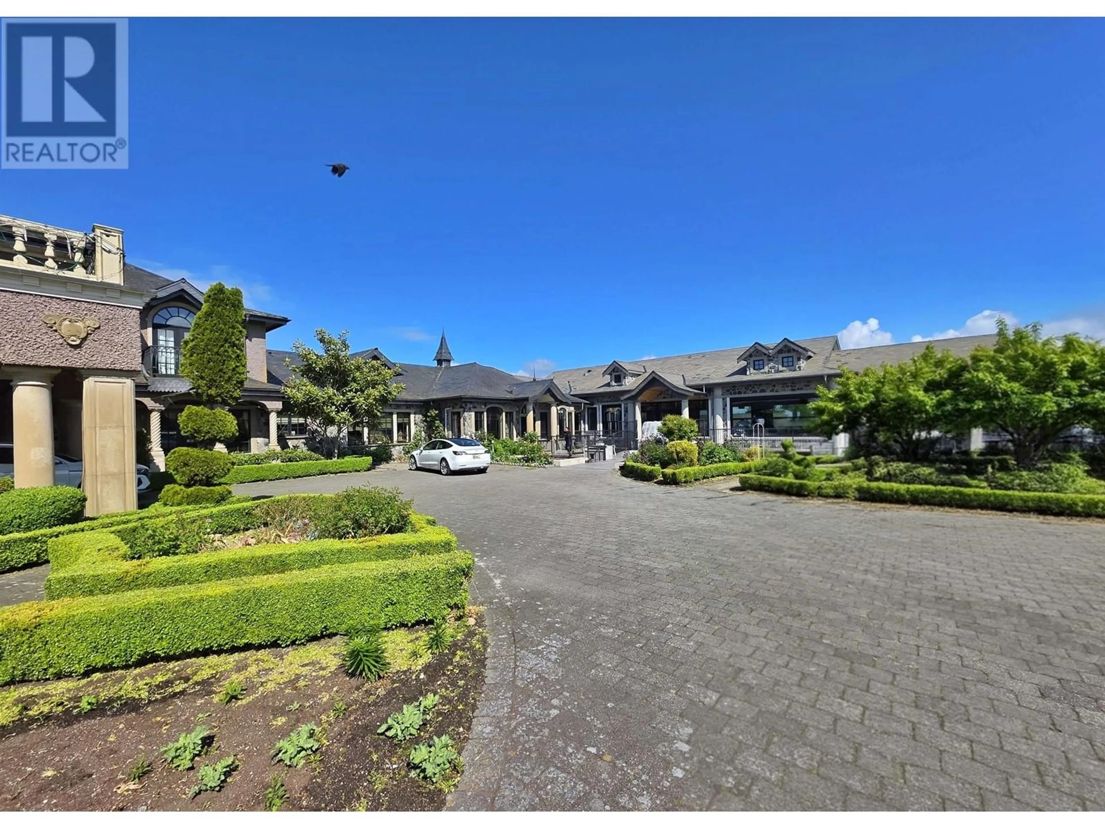 A pic from outside/outdoor area/front of a property/back of a property/a pic from drone, street for 3255 72ND STREET, Delta British Columbia V4K3N2