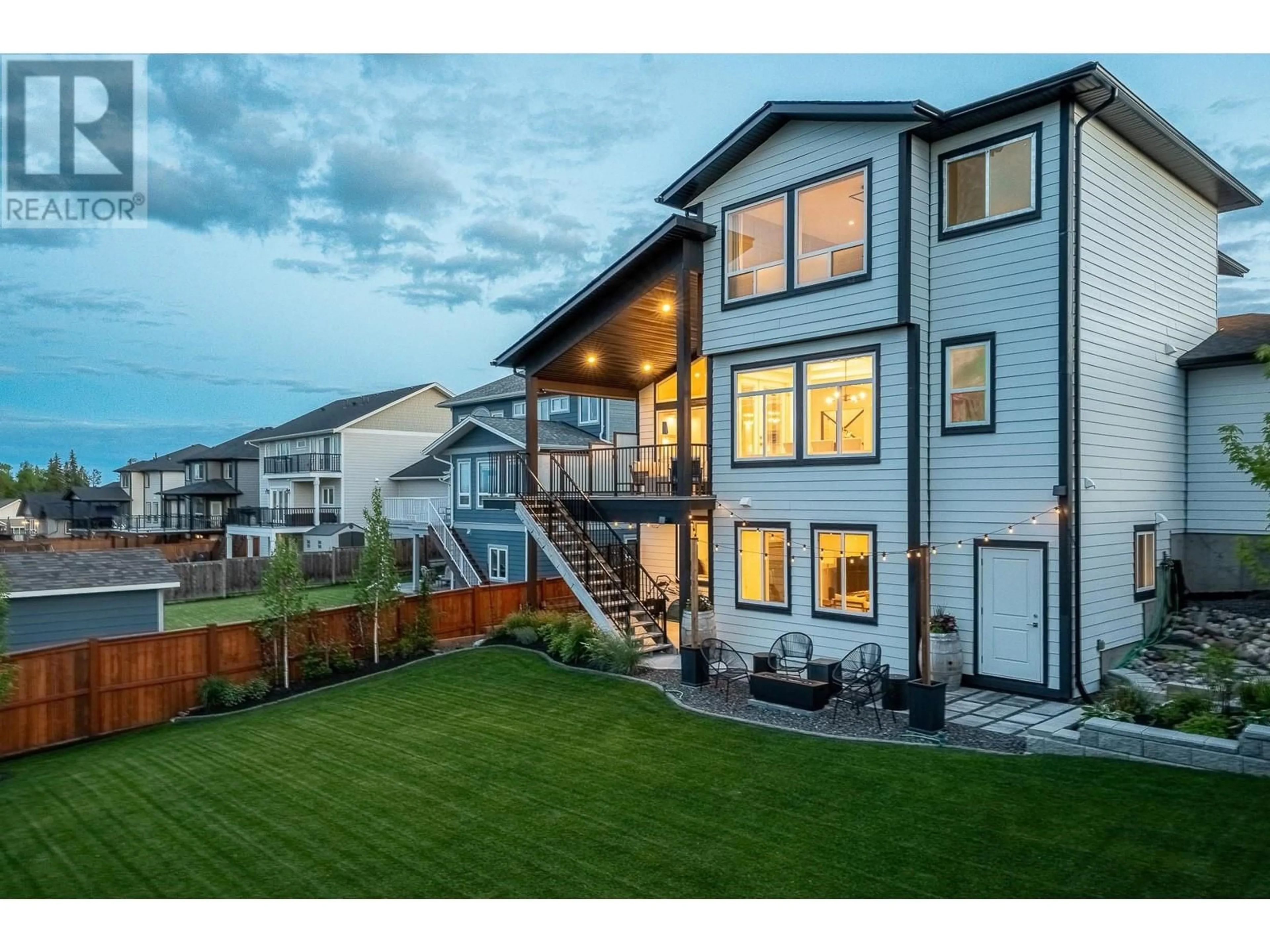 Home with vinyl exterior material, mountain view for 2450 GRAFTON PLACE, Prince George British Columbia V2N0E6