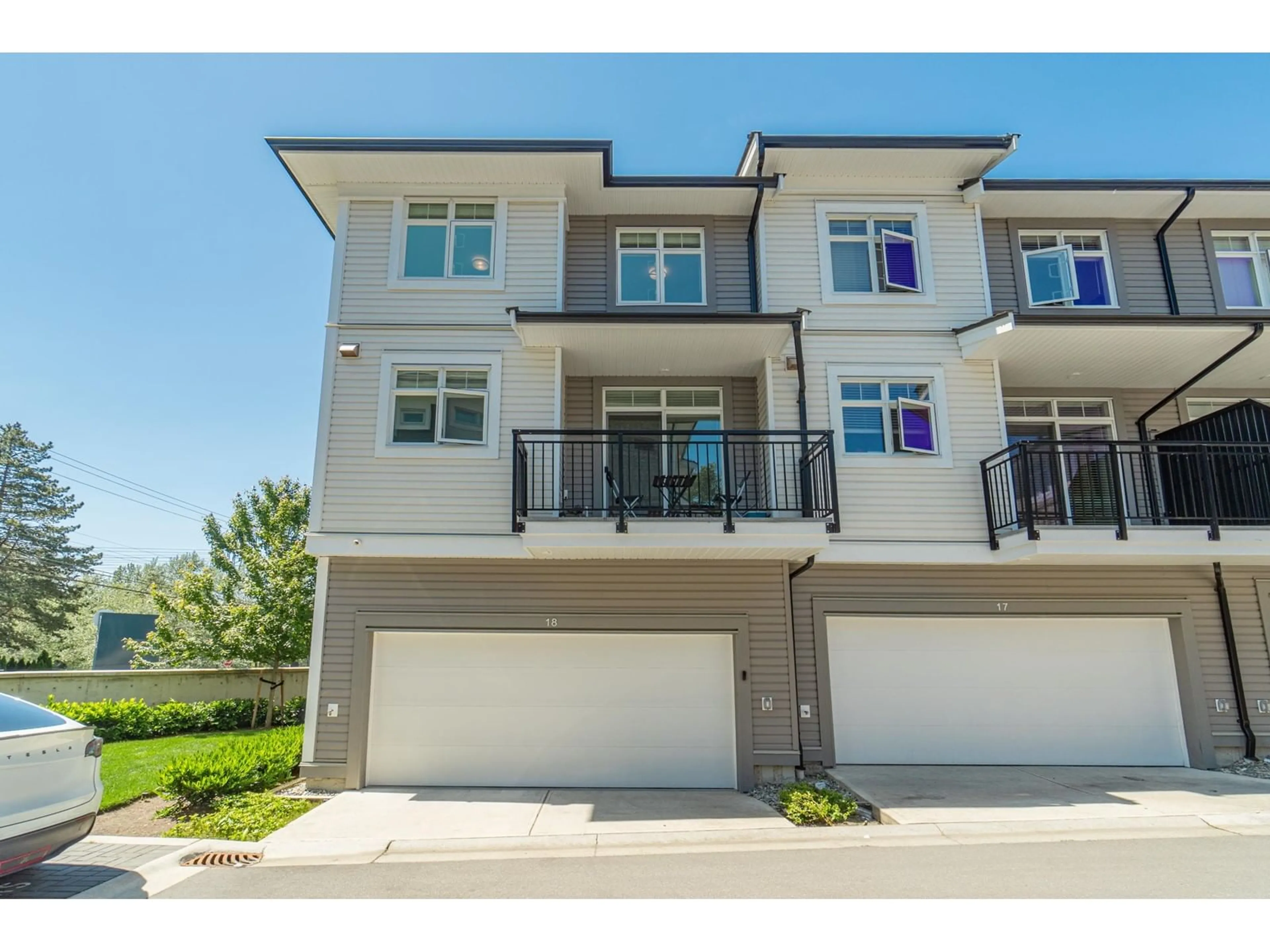 Unknown for 18 - 2070 OAK MEADOWS, Surrey British Columbia V3Z1J1