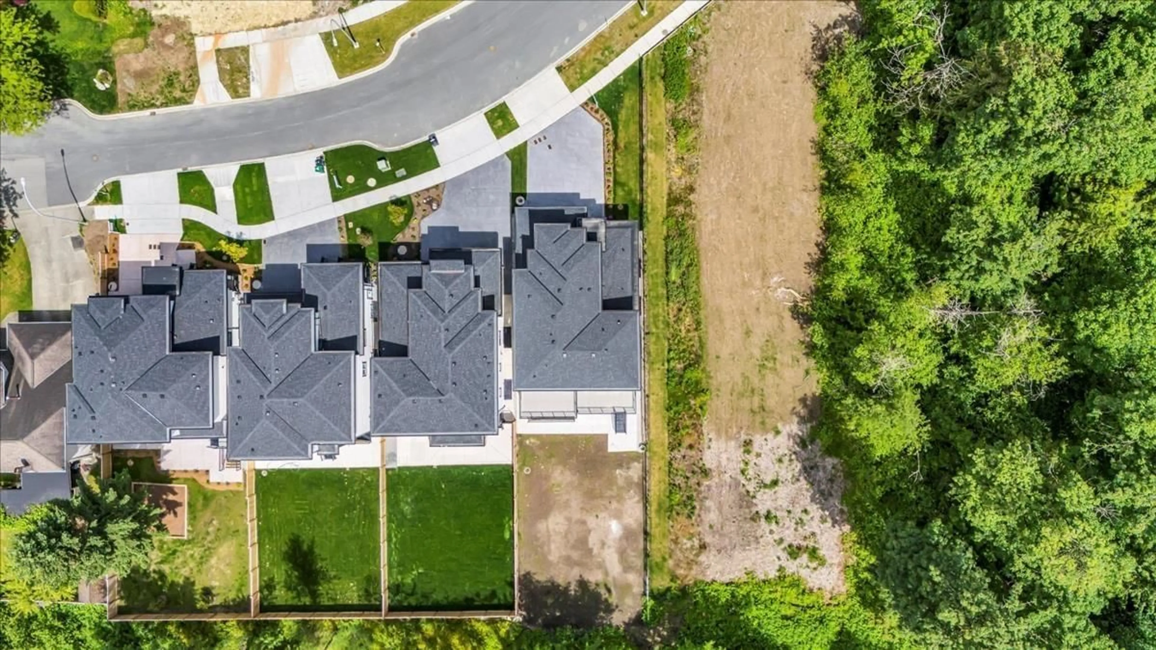 A pic from outside/outdoor area/front of a property/back of a property/a pic from drone, street for 16192 78, Surrey British Columbia V4N0X4