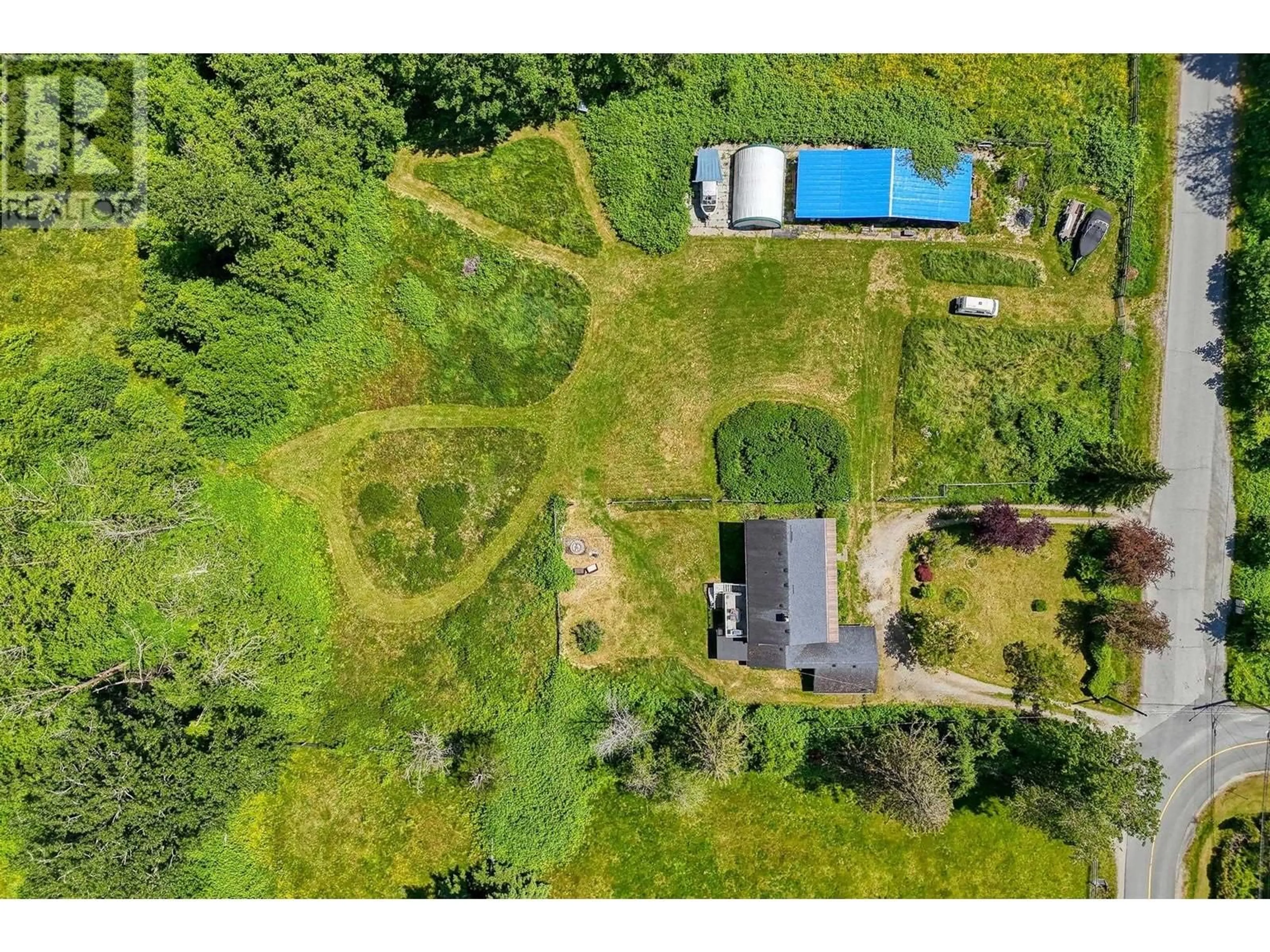A pic from outside/outdoor area/front of a property/back of a property/a pic from drone, unknown for 10022 ROLLEY CRESCENT, Maple Ridge British Columbia V2W1J9