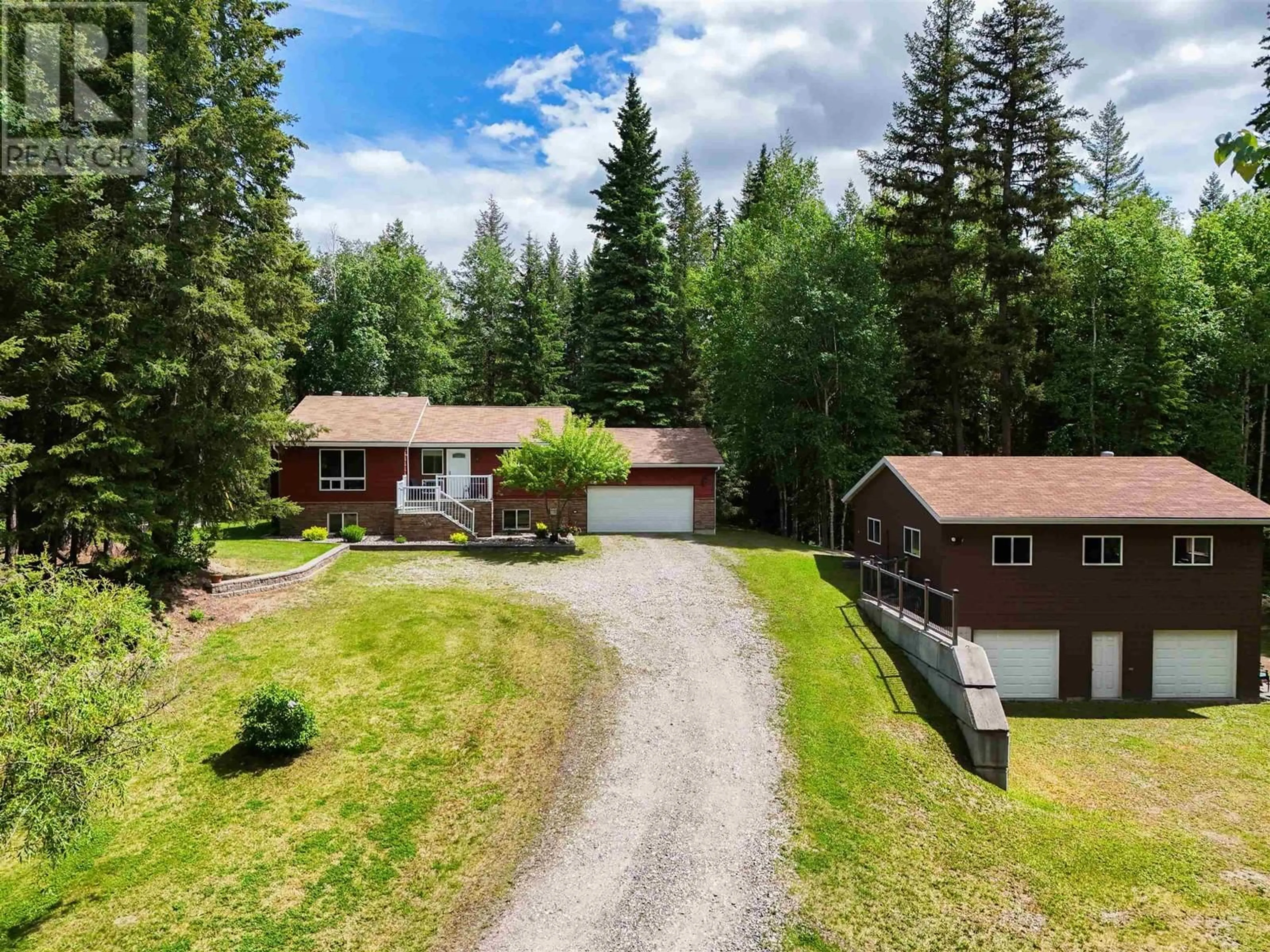 A pic from outside/outdoor area/front of a property/back of a property/a pic from drone, unknown for 1548 PATCHETT ROAD, Quesnel British Columbia V2J7A6