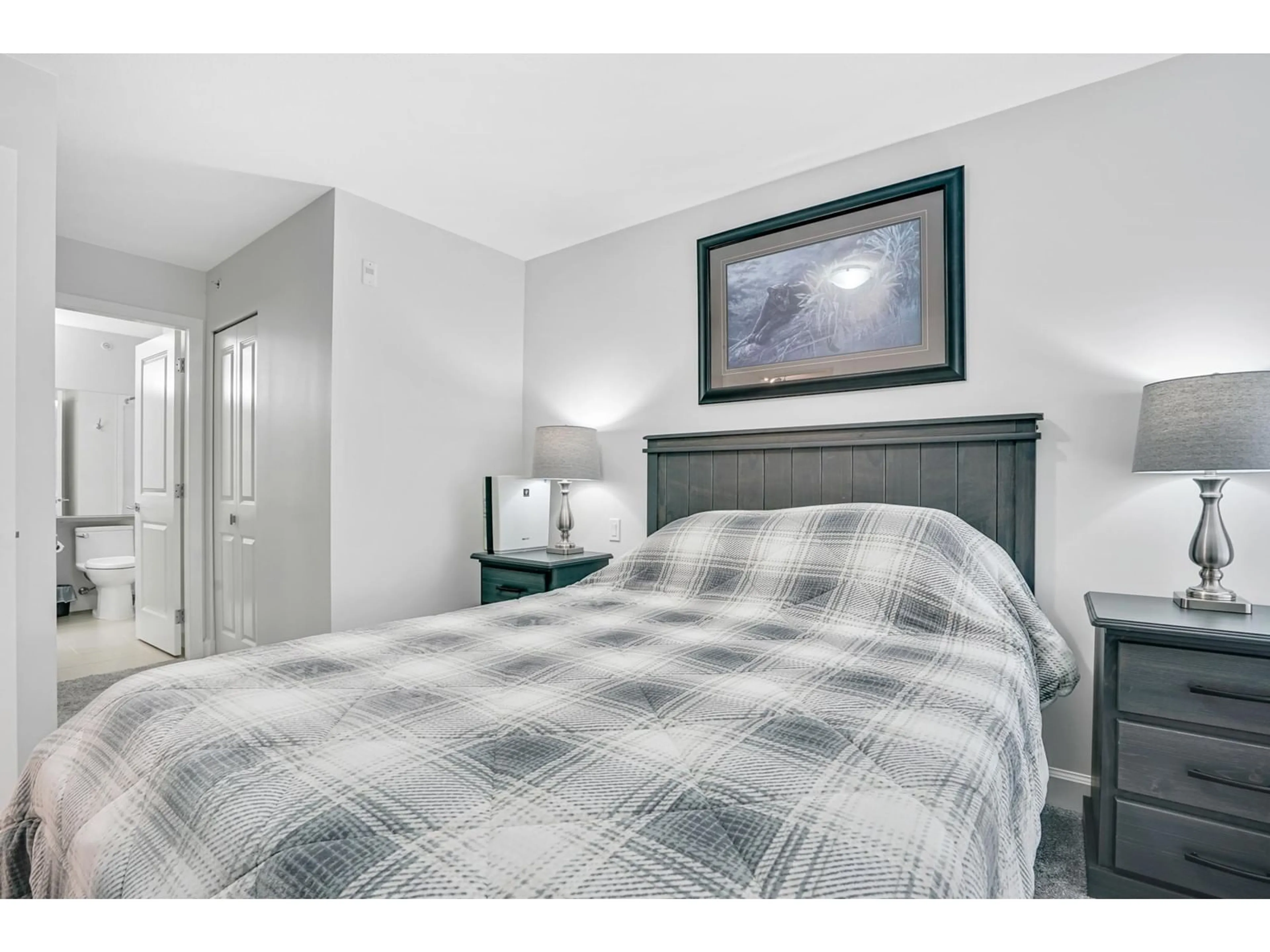 Bedroom with bed, unknown for 424 - 21009 56, Langley British Columbia V3A0C9