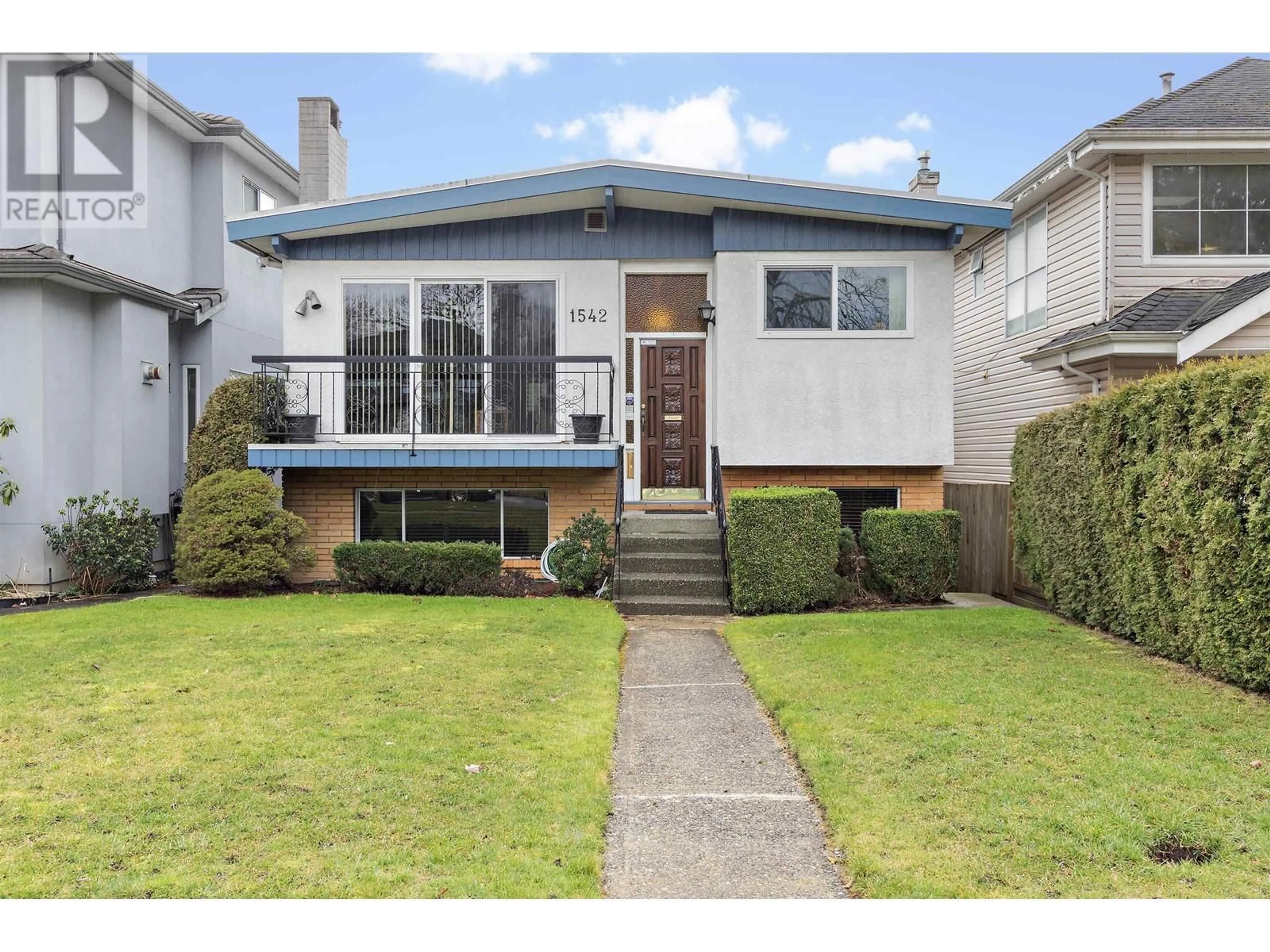 Home with vinyl exterior material, street for 1542 65TH AVENUE, Vancouver British Columbia V6P2R1