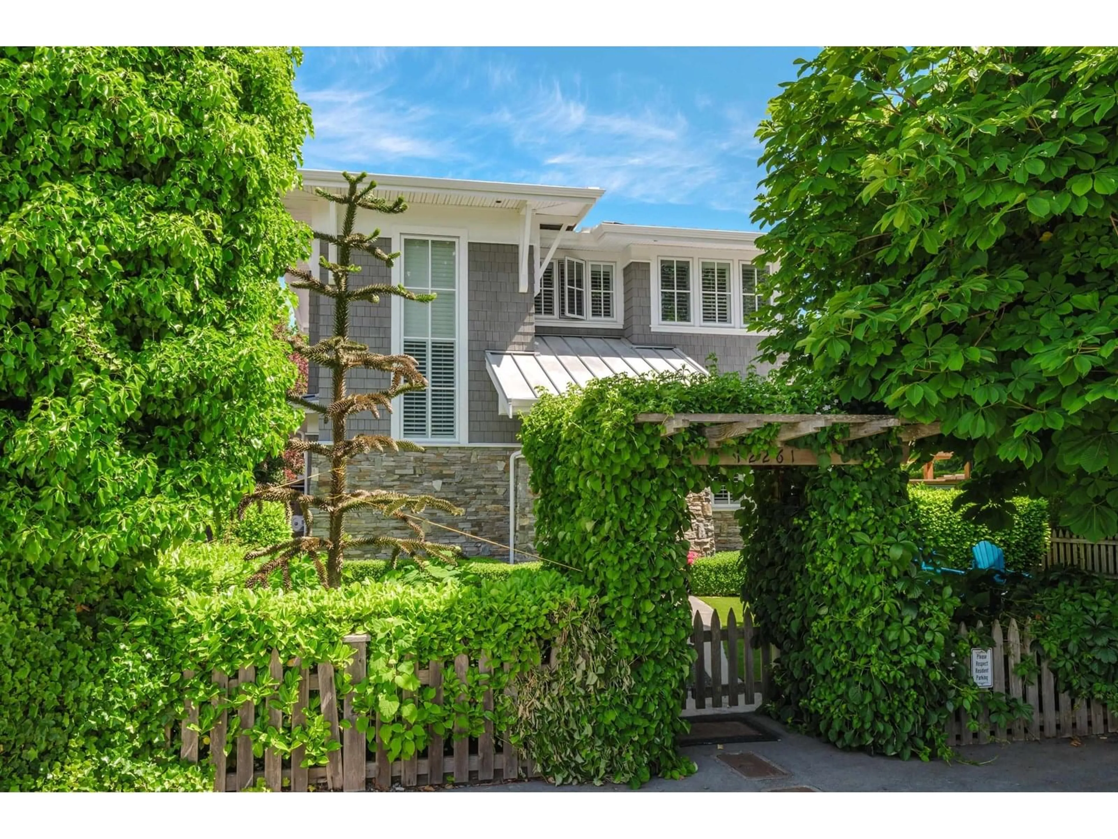 Unknown for 12261 SULLIVAN, Surrey British Columbia V4A3B5