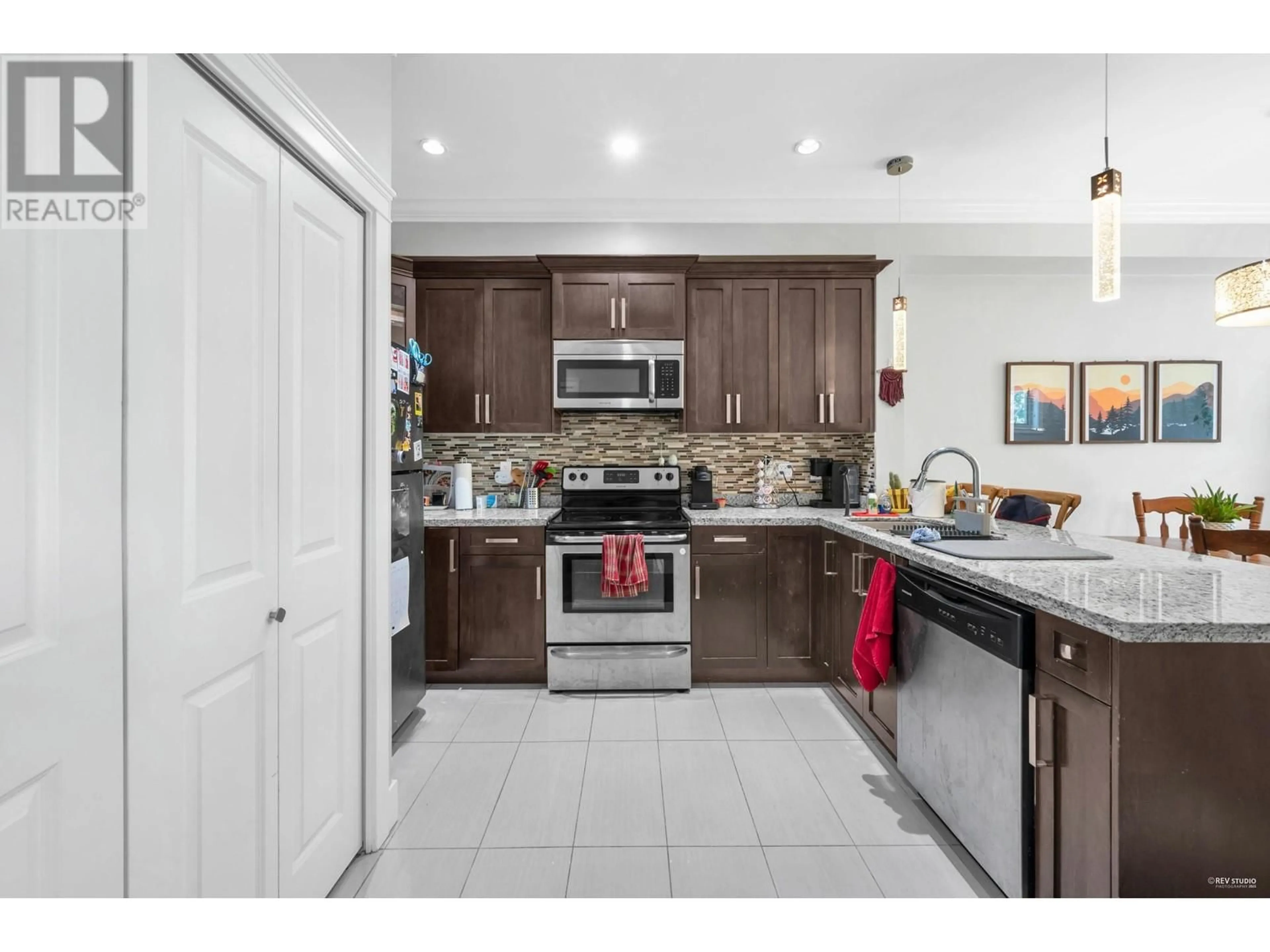 Unknown for 209 - 7159 STRIDE AVENUE, Burnaby British Columbia V3N1T8