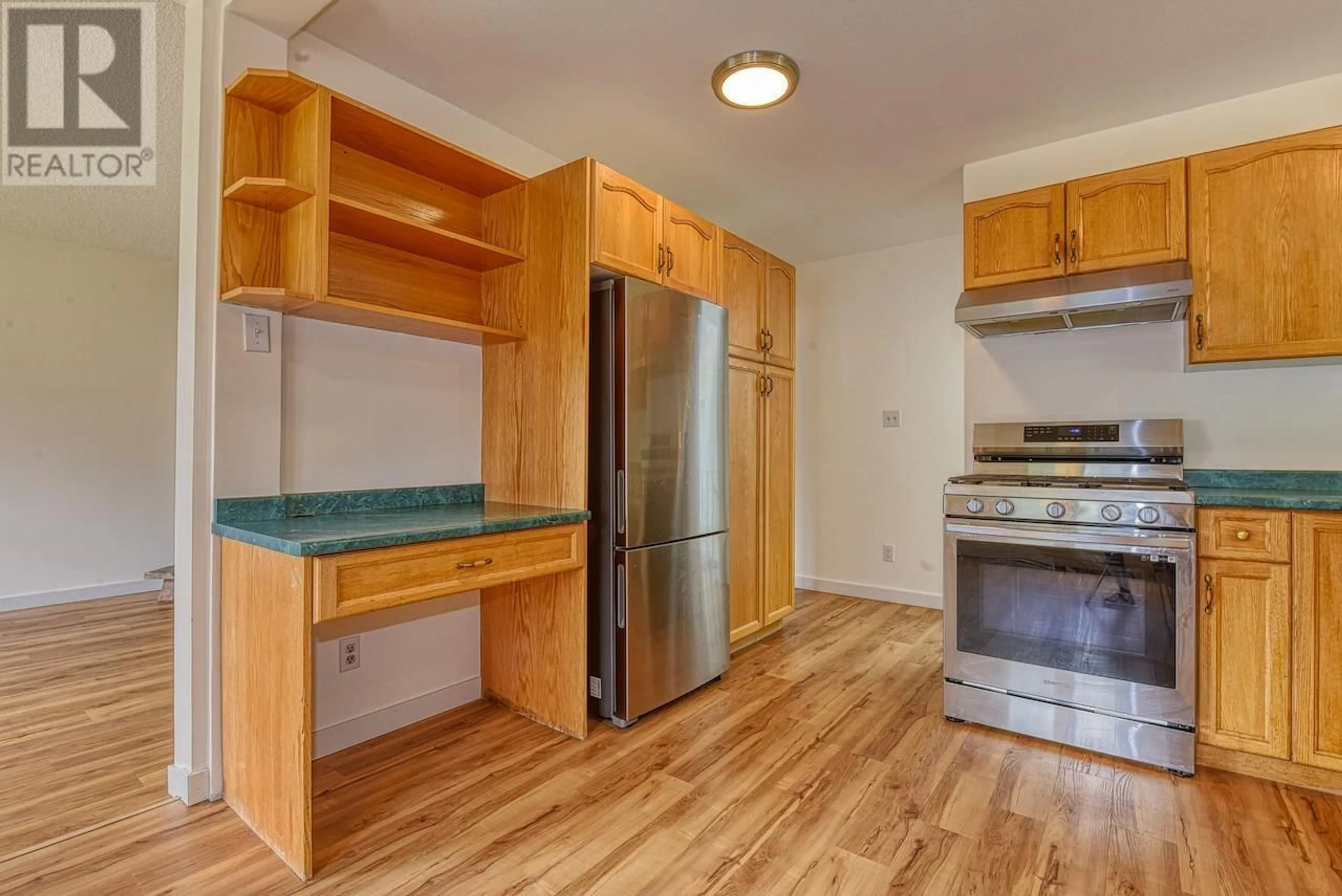 Standard kitchen, wood/laminate floor for 355 SMITH STREET, Williams Lake British Columbia V2G4A2