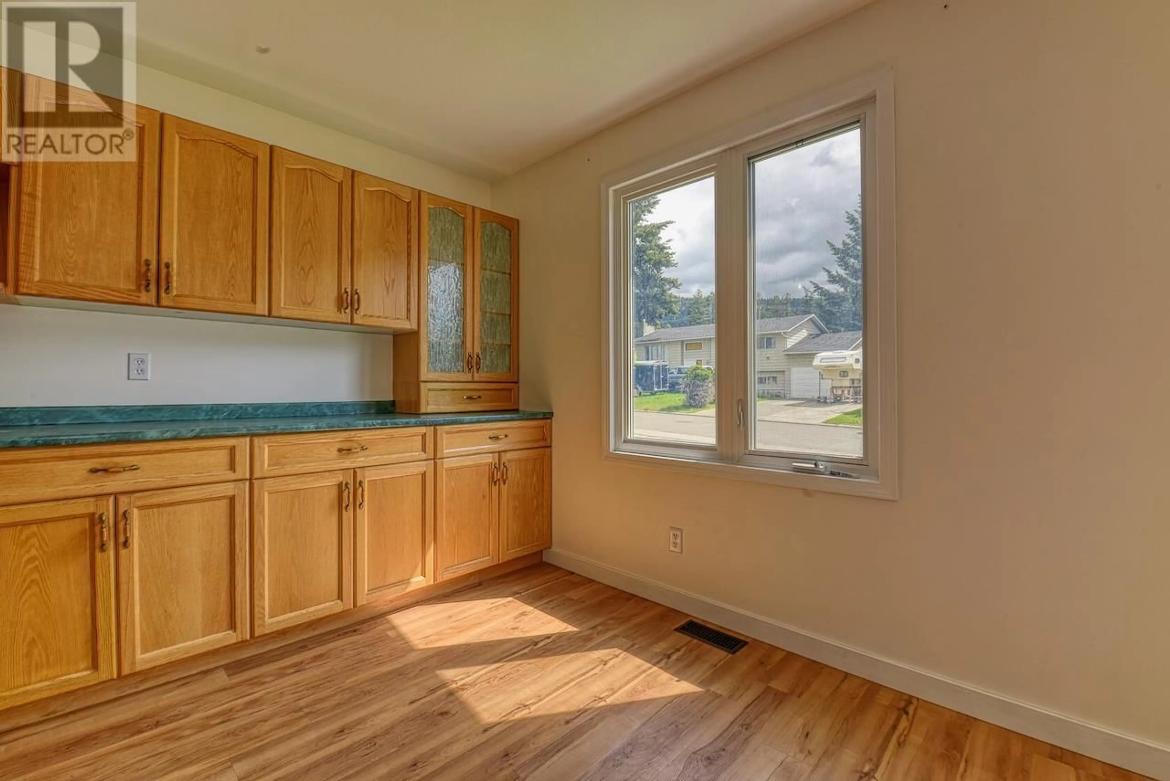 Unknown for 355 SMITH STREET, Williams Lake British Columbia V2G4A2