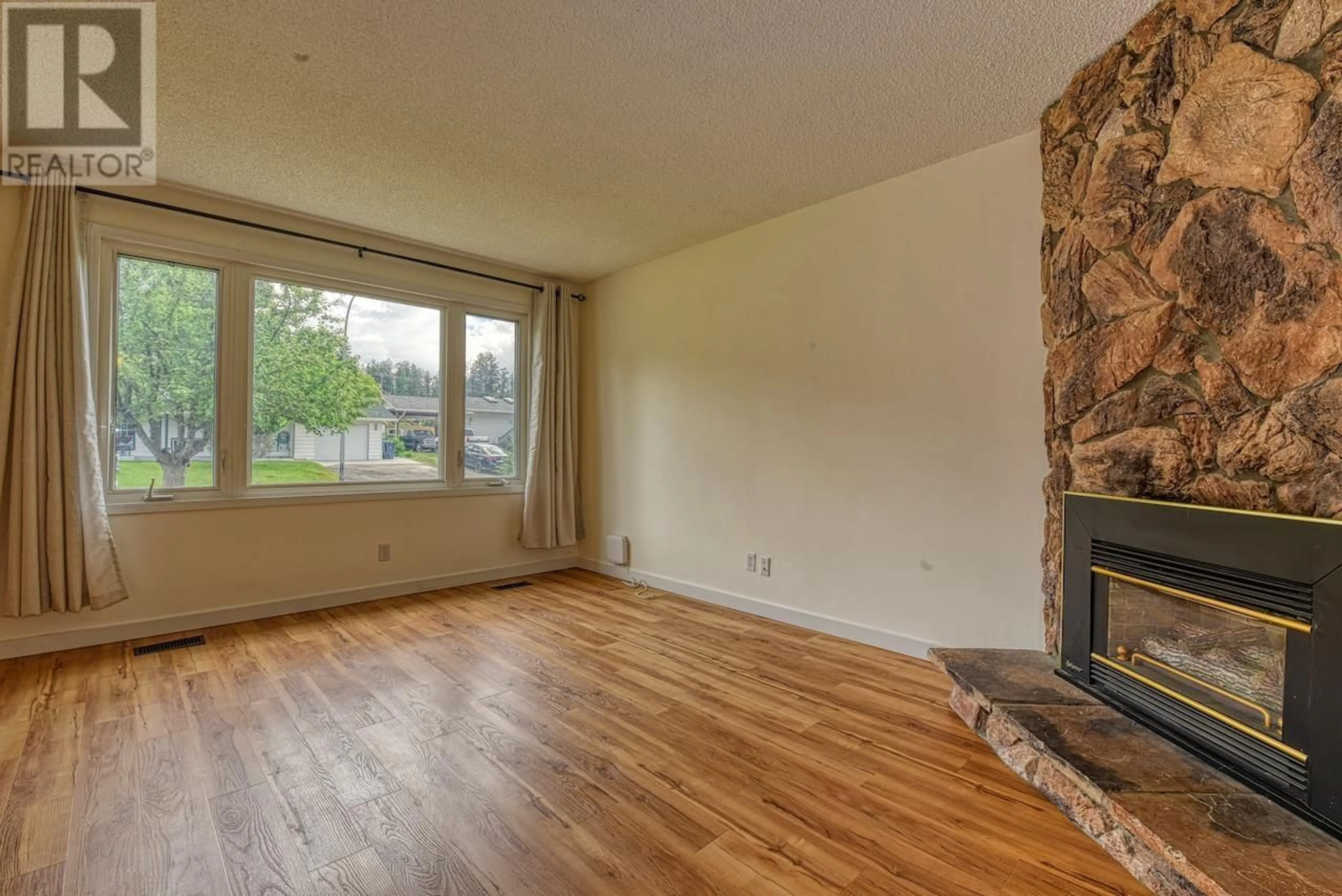 A pic of a room for 355 SMITH STREET, Williams Lake British Columbia V2G4A2