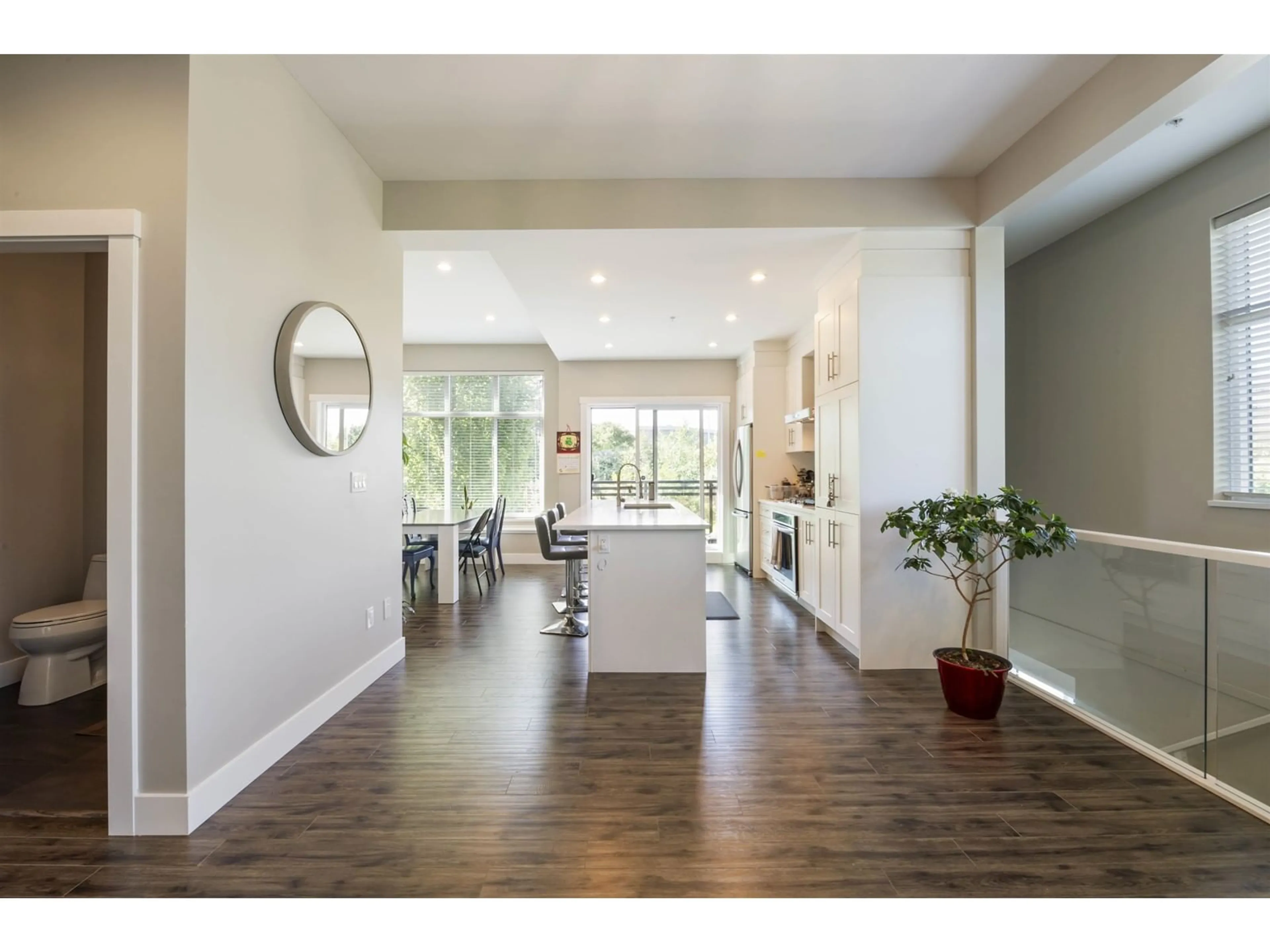 Indoor entryway for 21 - 2687 158, Surrey British Columbia V3Z6V6