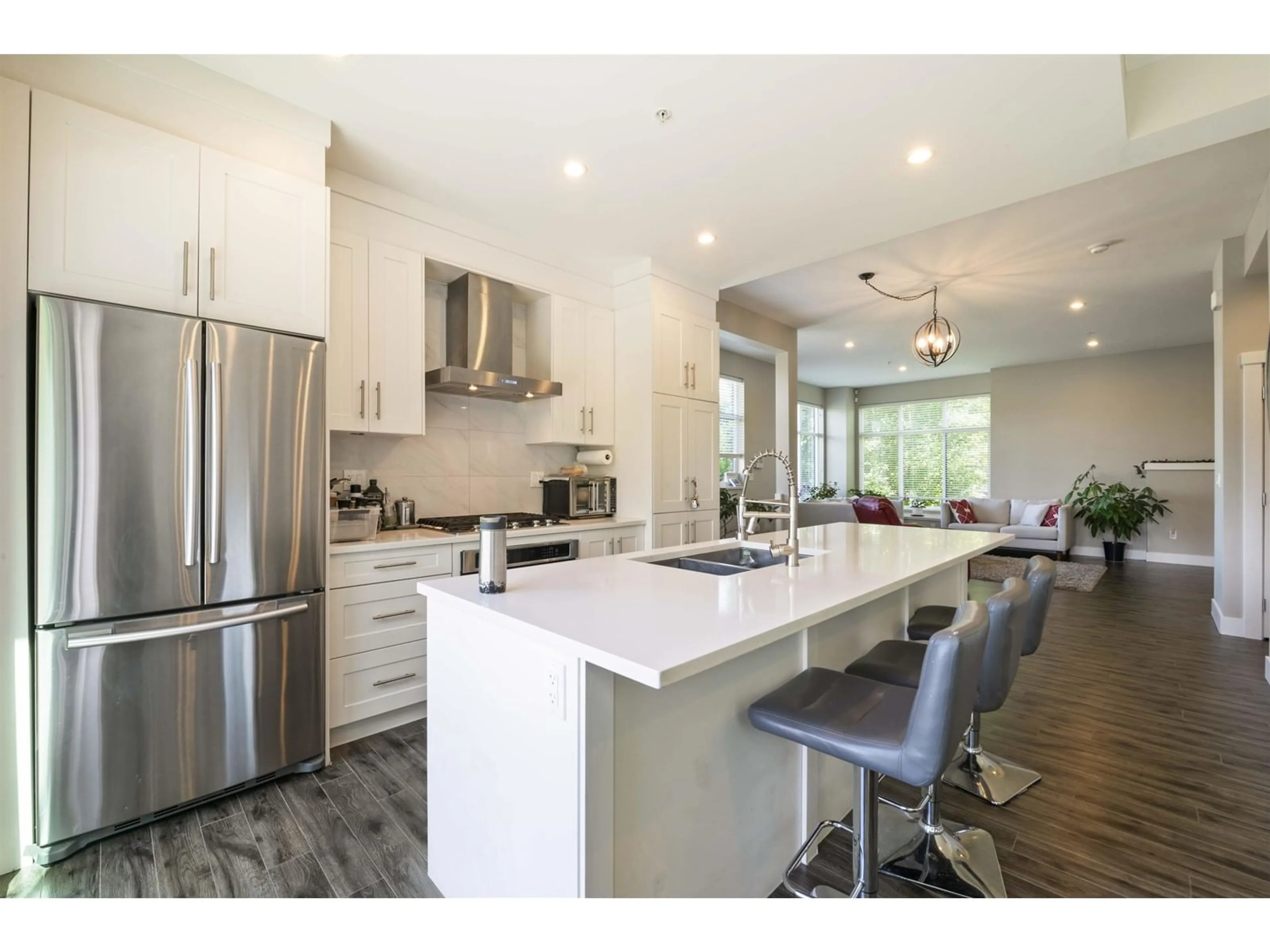 Open concept kitchen, unknown for 21 - 2687 158, Surrey British Columbia V3Z6V6