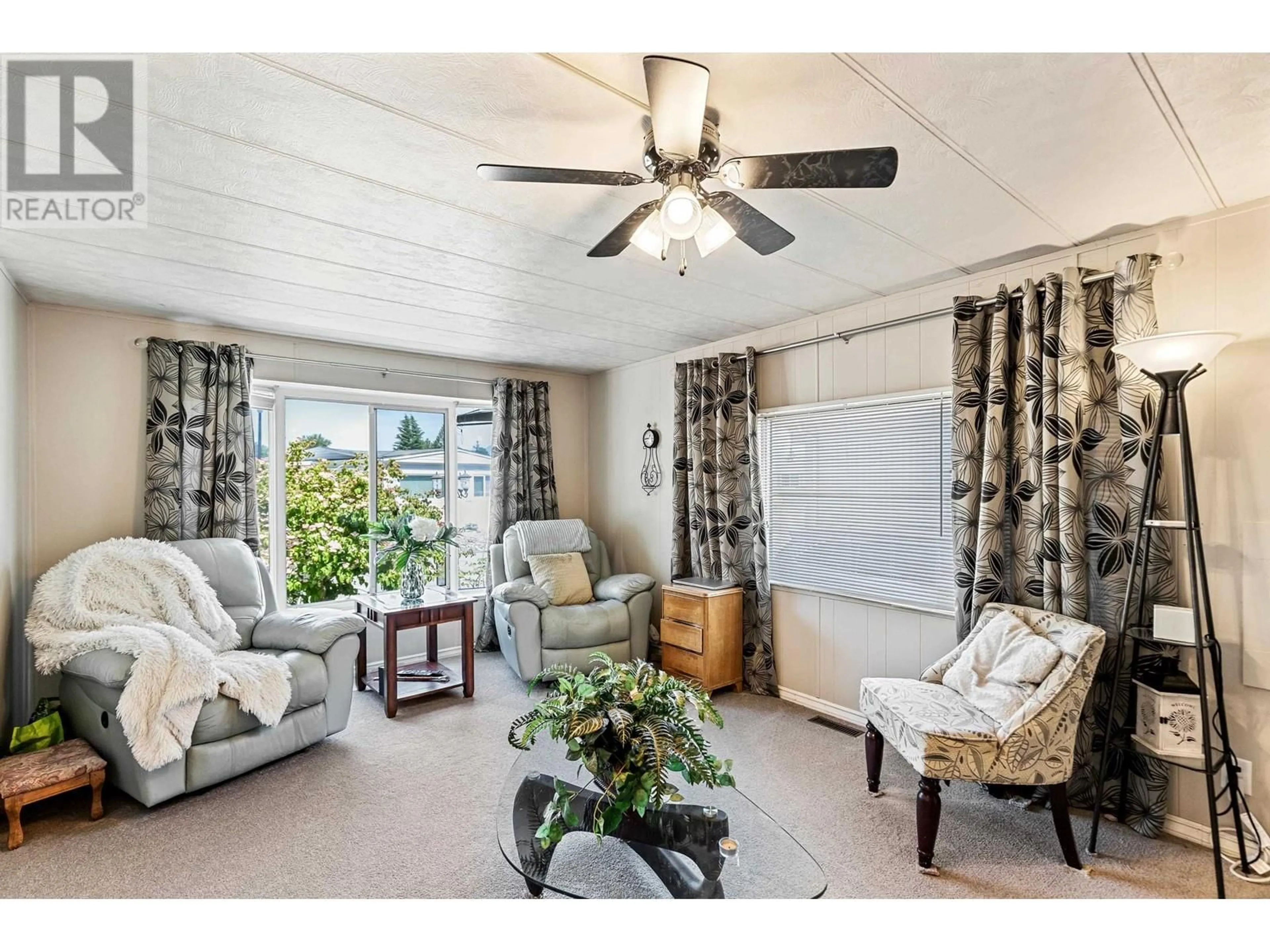 Living room with furniture, unknown for 77 - 19630 PINYON LANE, Pitt Meadows British Columbia V3Y1Z3
