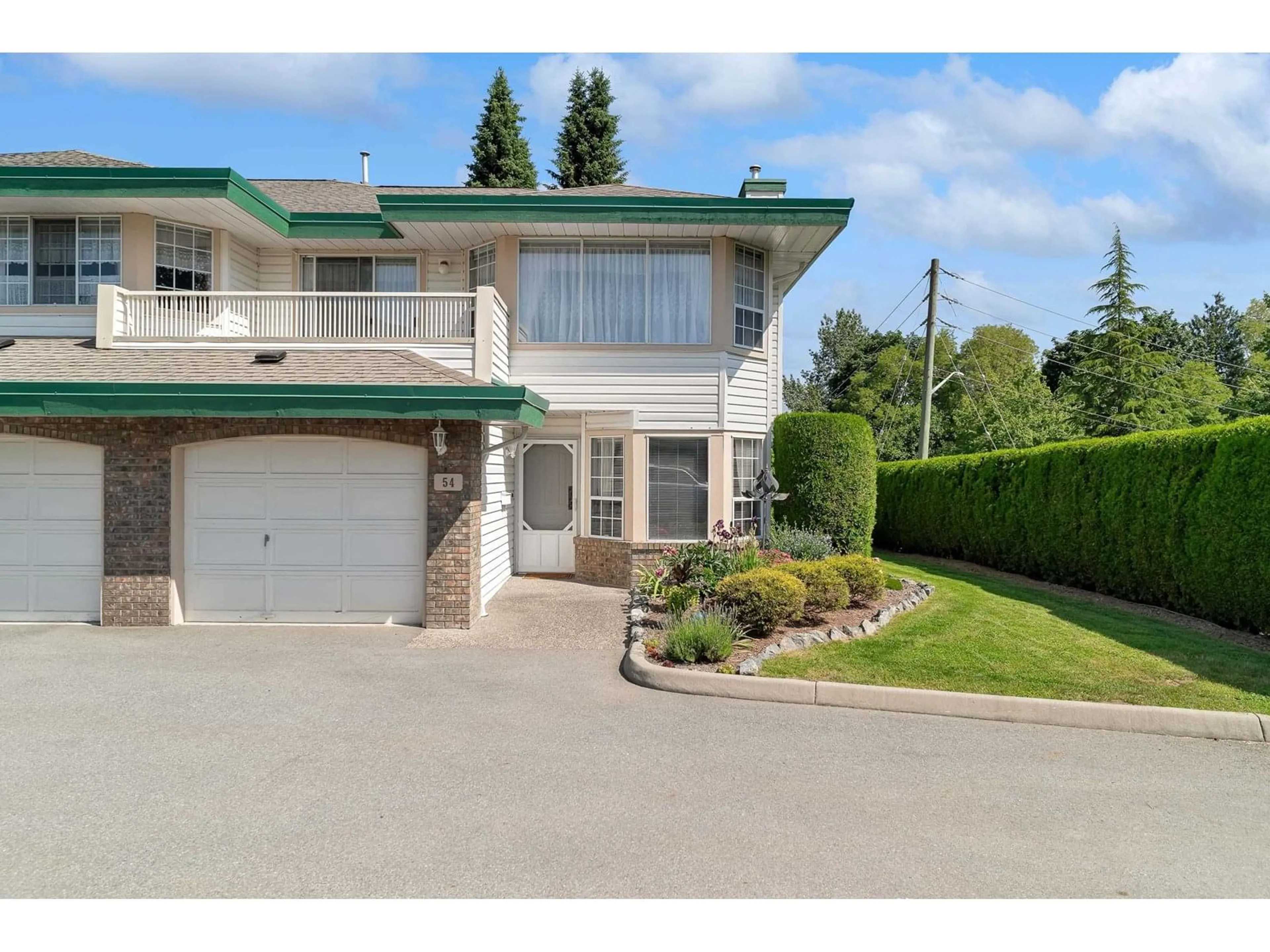 A pic from outside/outdoor area/front of a property/back of a property/a pic from drone, street for 54 - 3115 TRAFALGAR, Abbotsford British Columbia V2S8C5