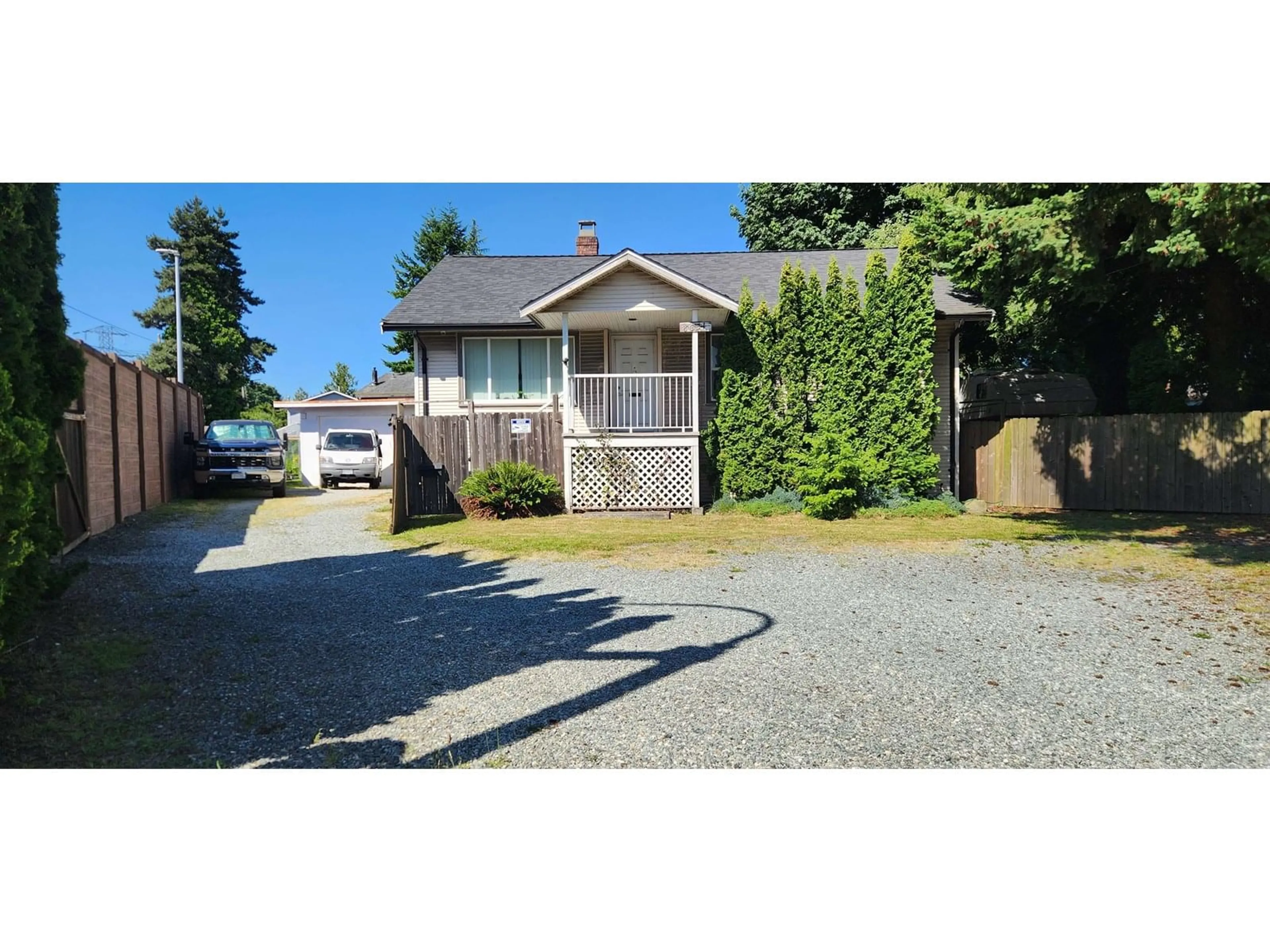 A pic from outside/outdoor area/front of a property/back of a property/a pic from drone, street for 8631 BROOKE, Delta British Columbia V4C4G2