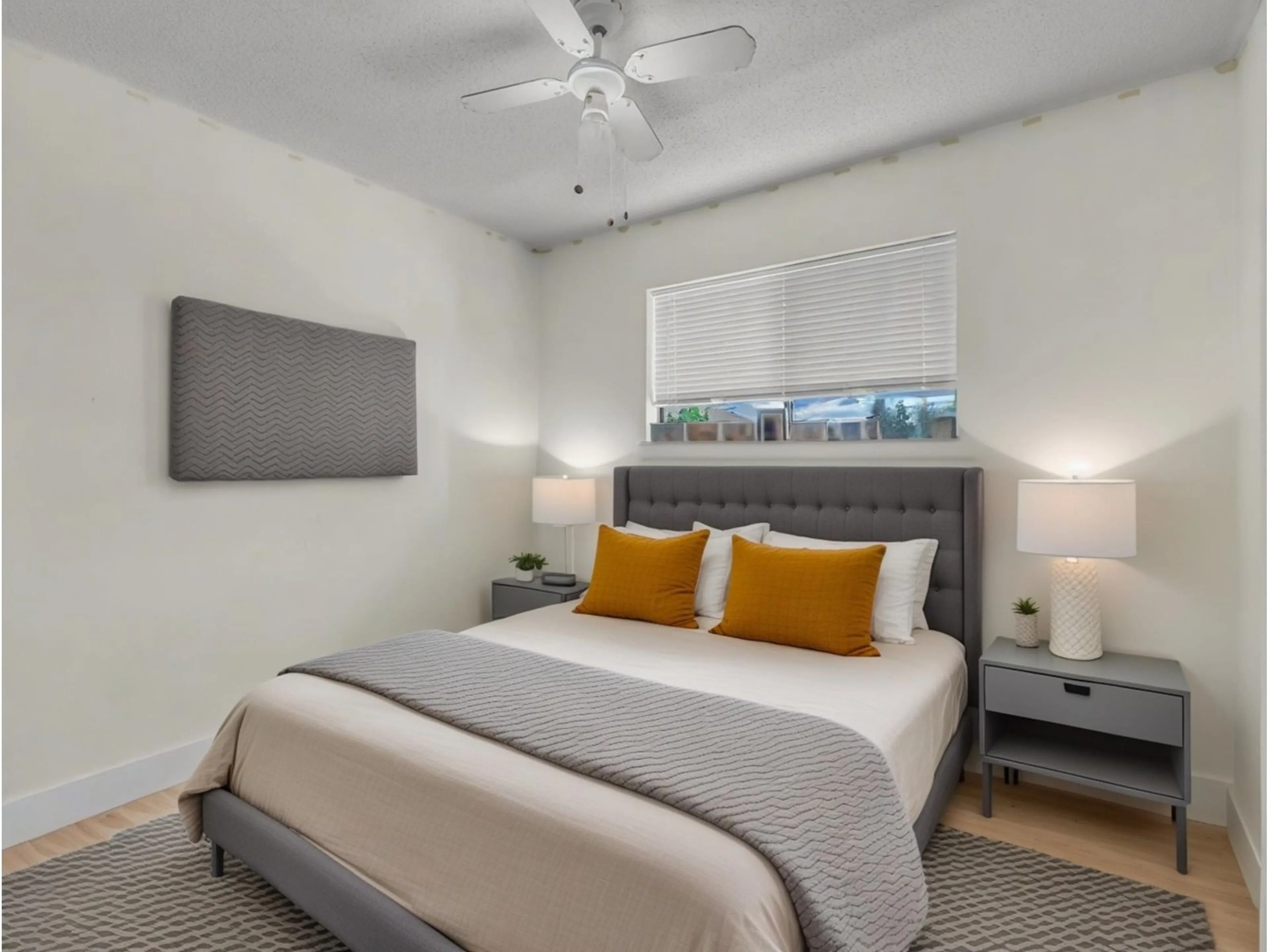 Bedroom with bed, unknown for 6497 131A, Surrey British Columbia V3W7P4