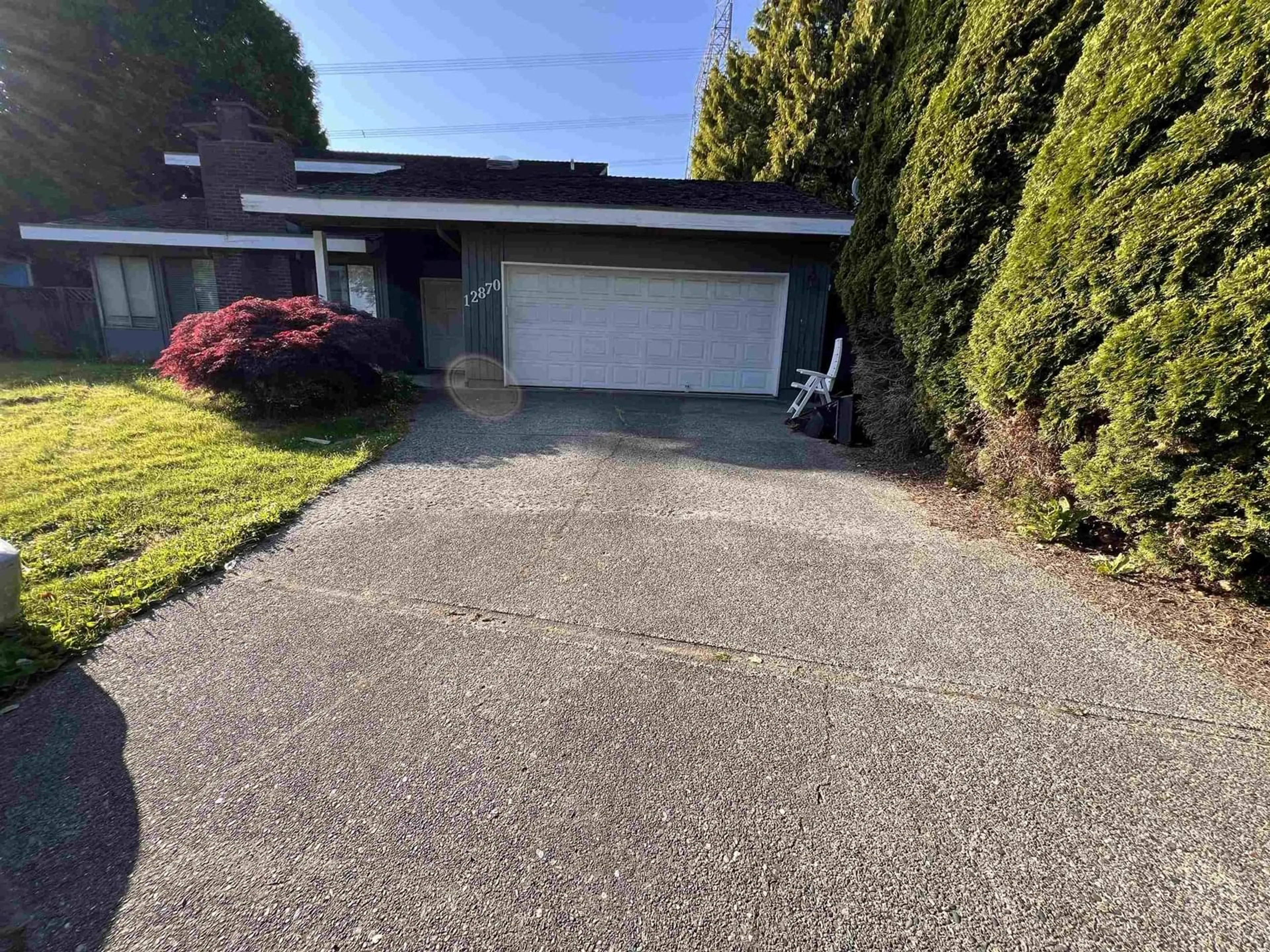 A pic from outside/outdoor area/front of a property/back of a property/a pic from drone, street for 12870 CARLUKE, Surrey British Columbia V3V6R4