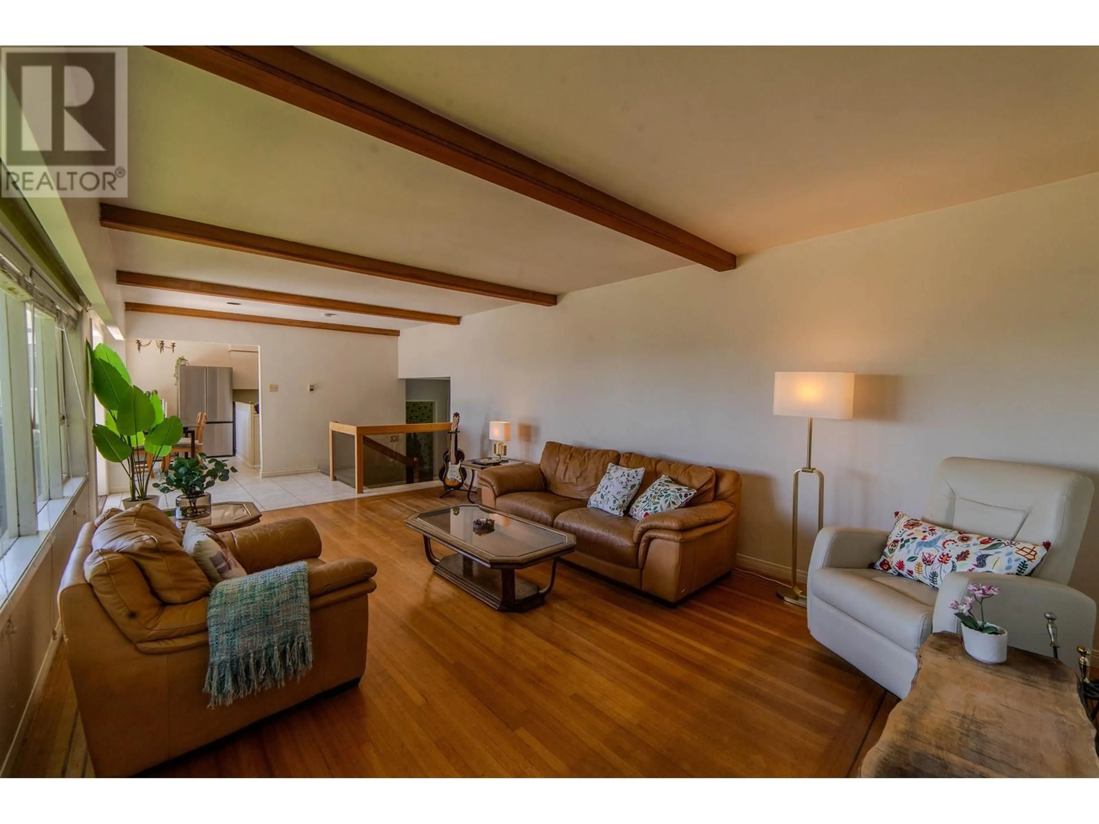 Living room with furniture, wood/laminate floor for 1082 CALVERHALL STREET, North Vancouver British Columbia V7L1Y3